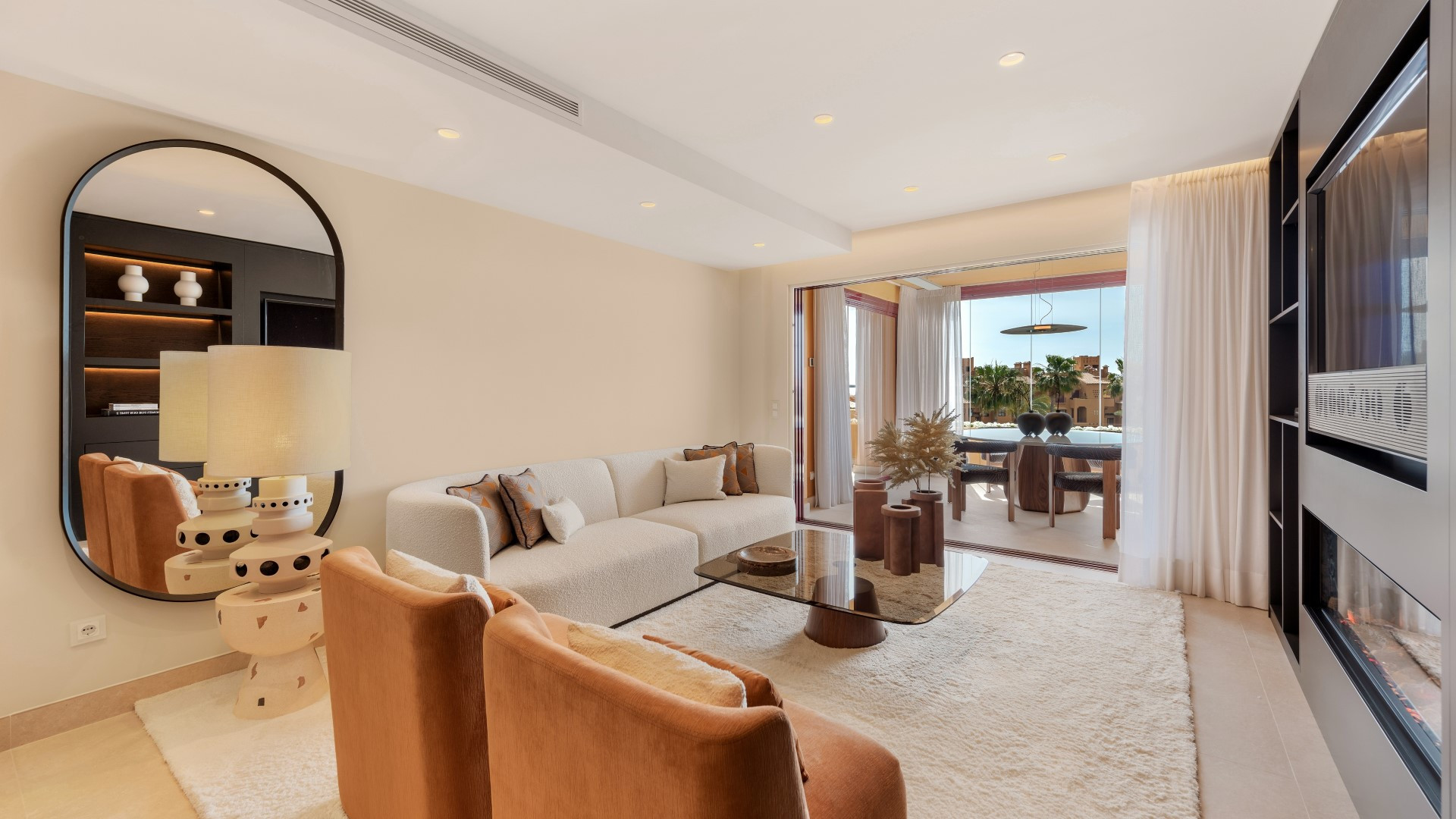 Apartamento reformado con vistas panorámicas en Los Granados del Mar, Estepona