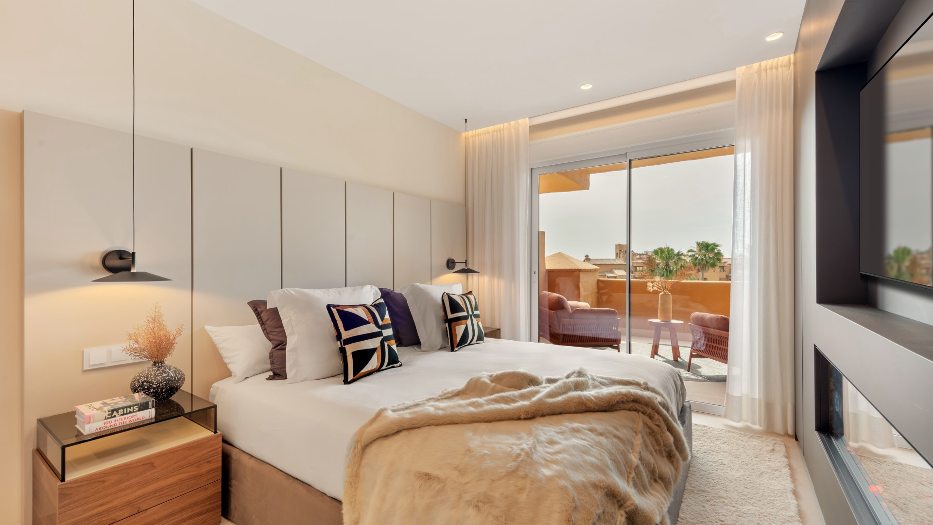 Apartamento reformado con vistas panorámicas en Los Granados del Mar, Estepona