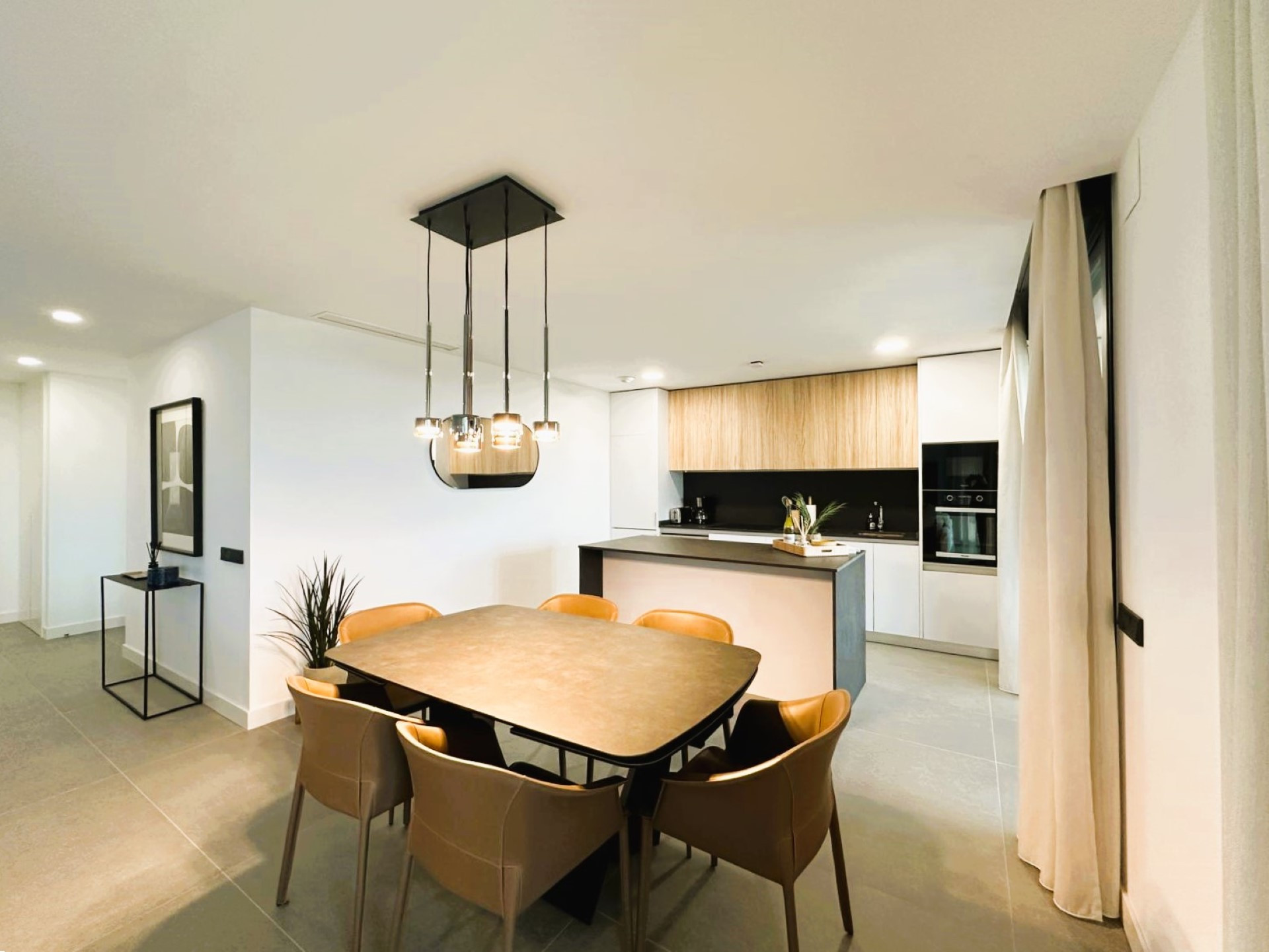 Contemporary stylish apartment with panoramic views in Los Altos de los Monteros, Marbella East