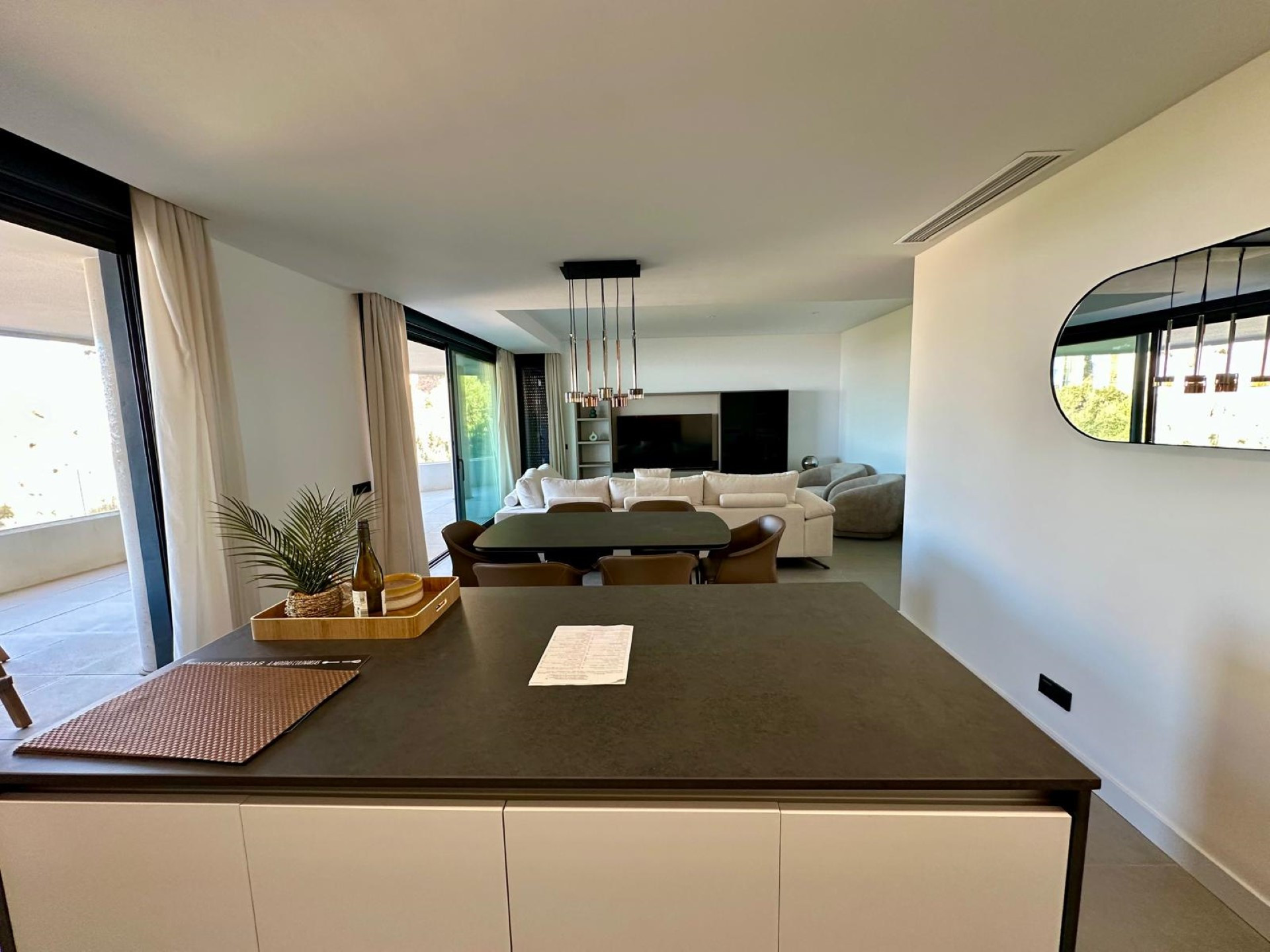 Contemporary stylish apartment with panoramic views in Los Altos de los Monteros, Marbella East