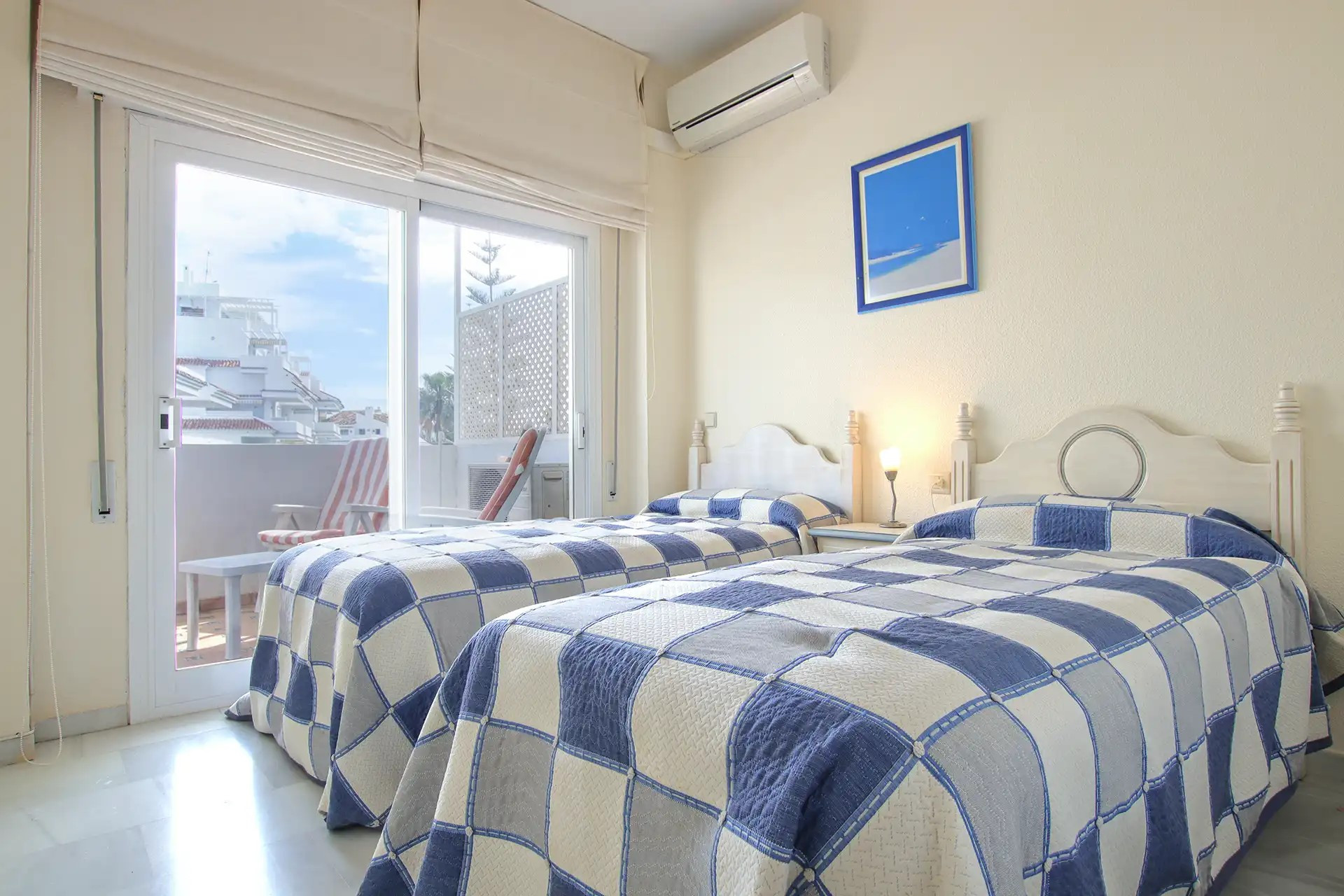 Contemporary Apartment in Nueva Andalucía.