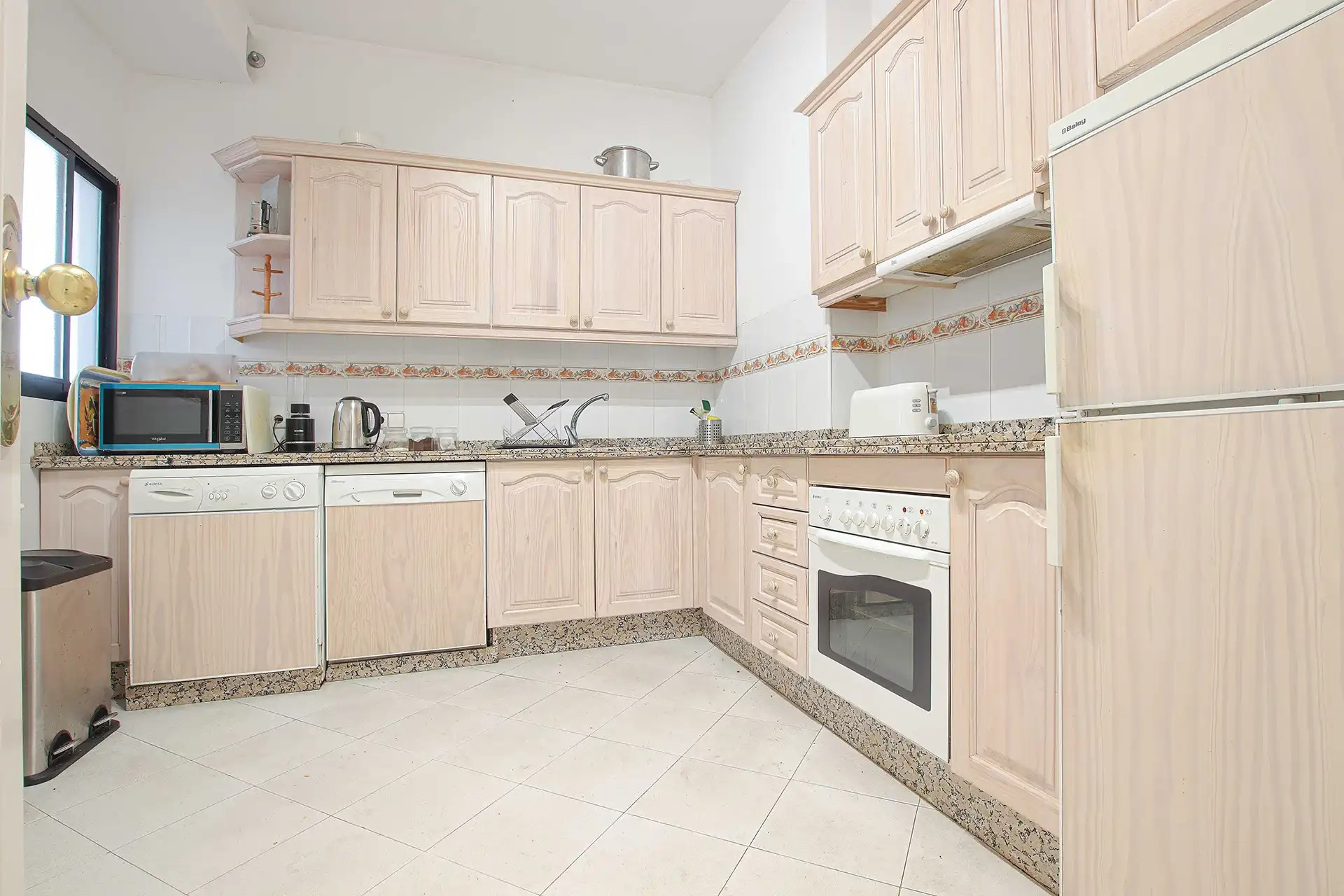 Contemporary Apartment in Nueva Andalucía.