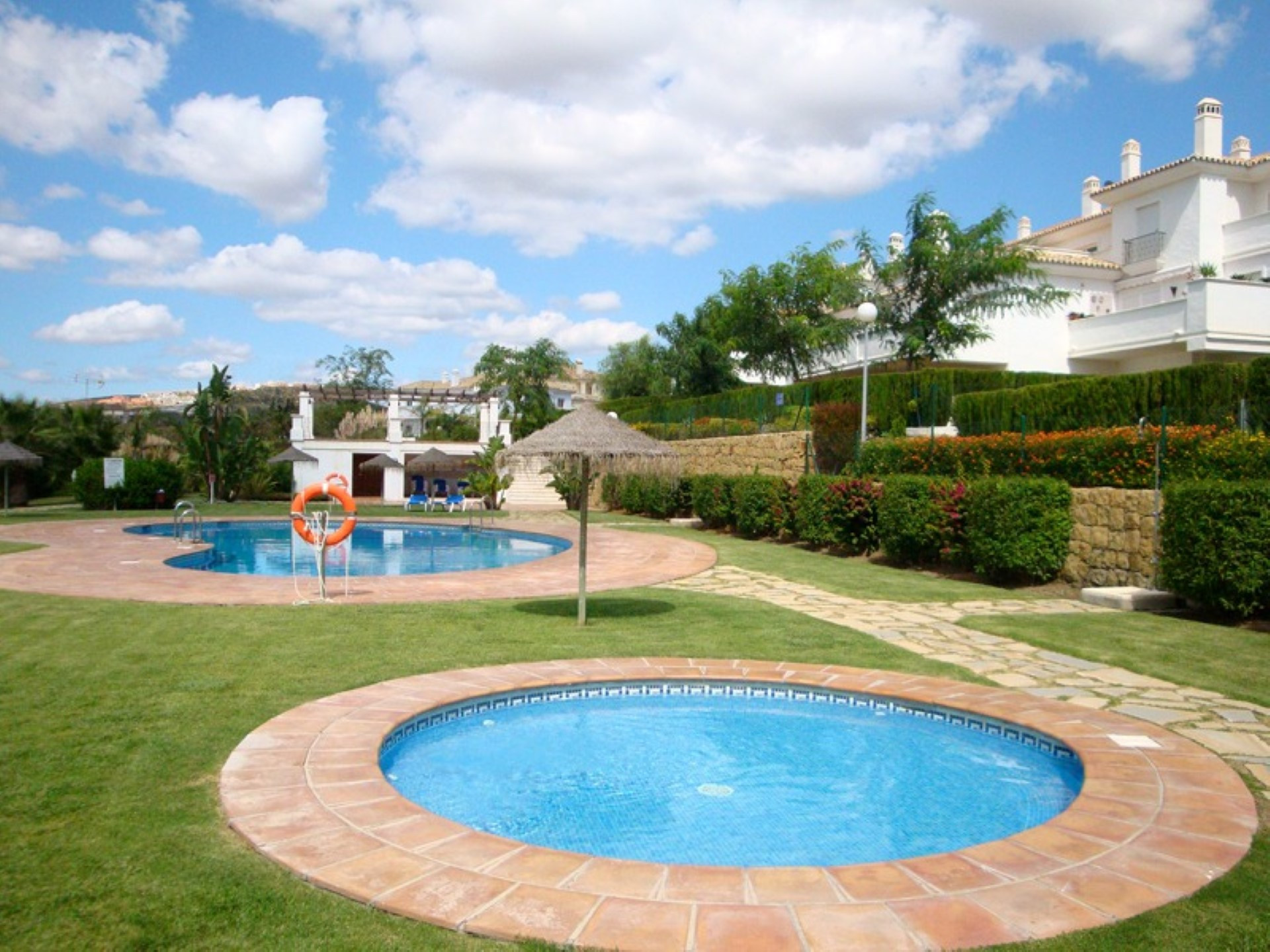 Stylish 3 bedroom penthouse with sea views in Majestic, Casares del Sol