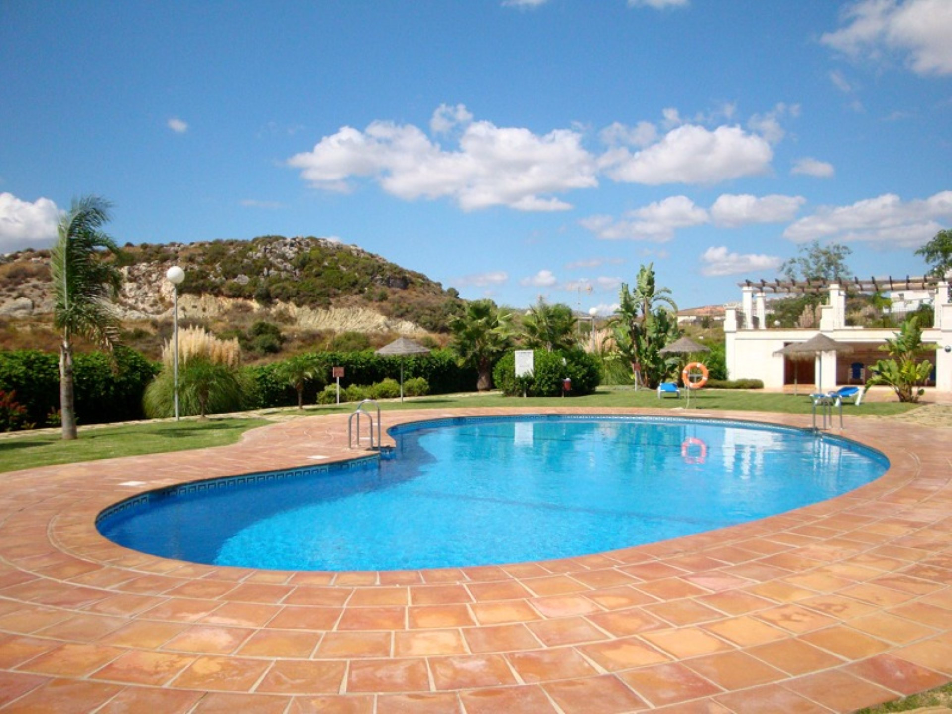 Stylish 3 bedroom penthouse with sea views in Majestic, Casares del Sol
