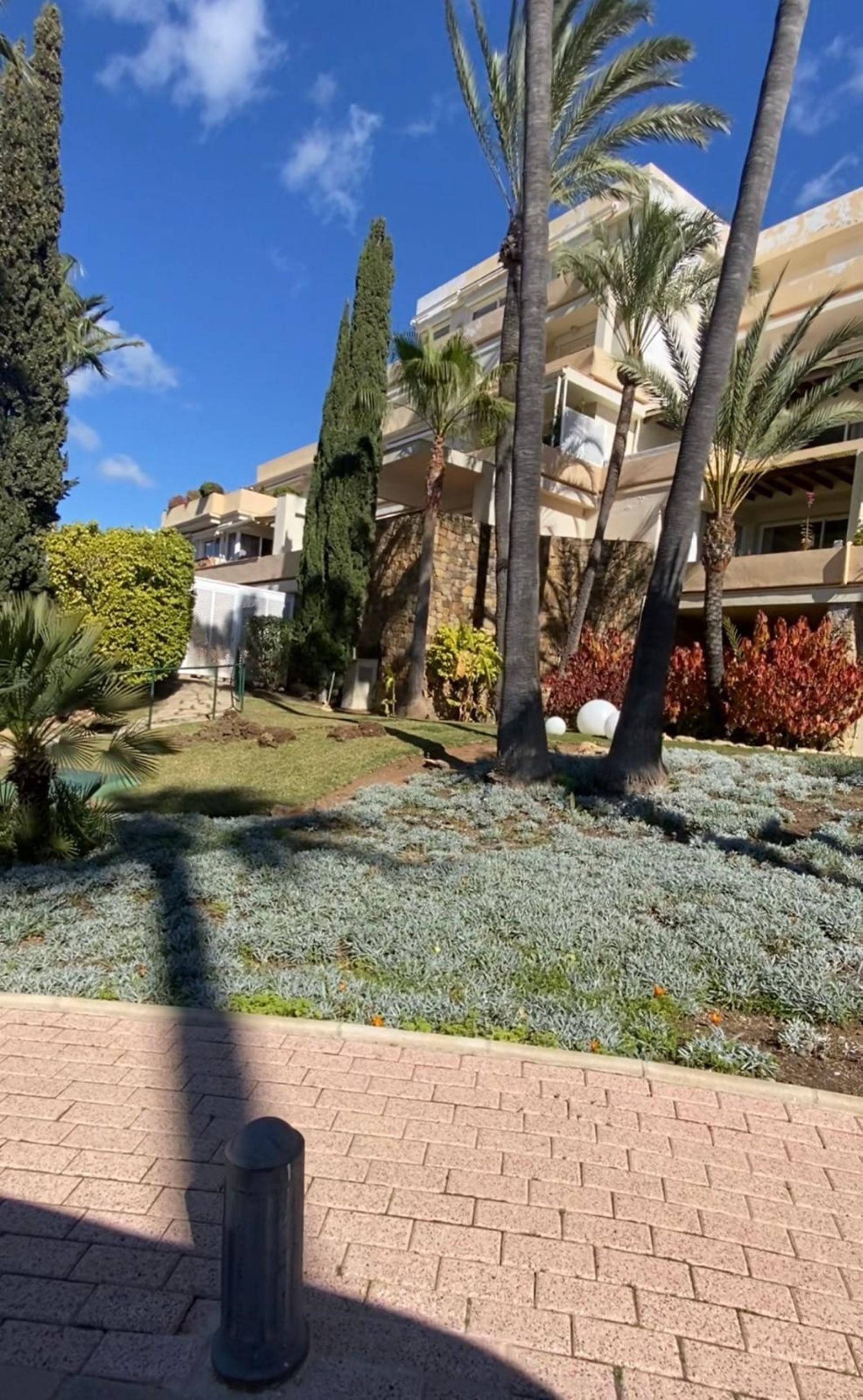 Estudio en planta baja en el Hotel del Golf, Nueva Andalucía