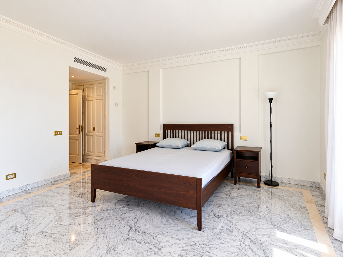 2 bedroom luxury apartment with sea views in Monte Paraiso Country Club
