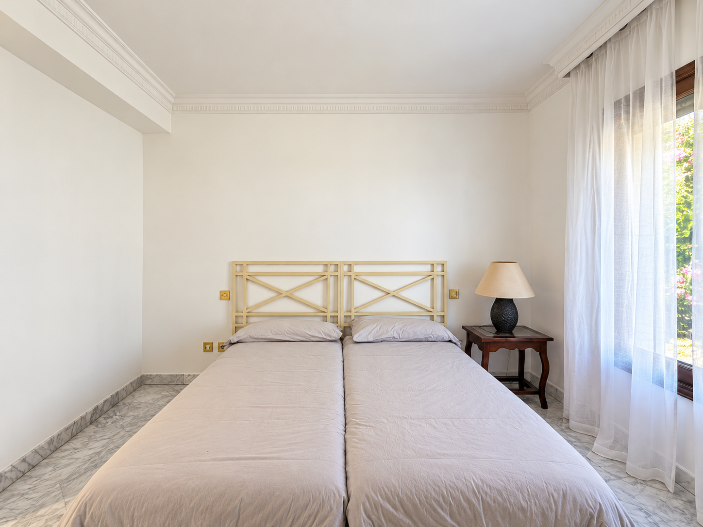2 bedroom luxury apartment with sea views in Monte Paraiso Country Club