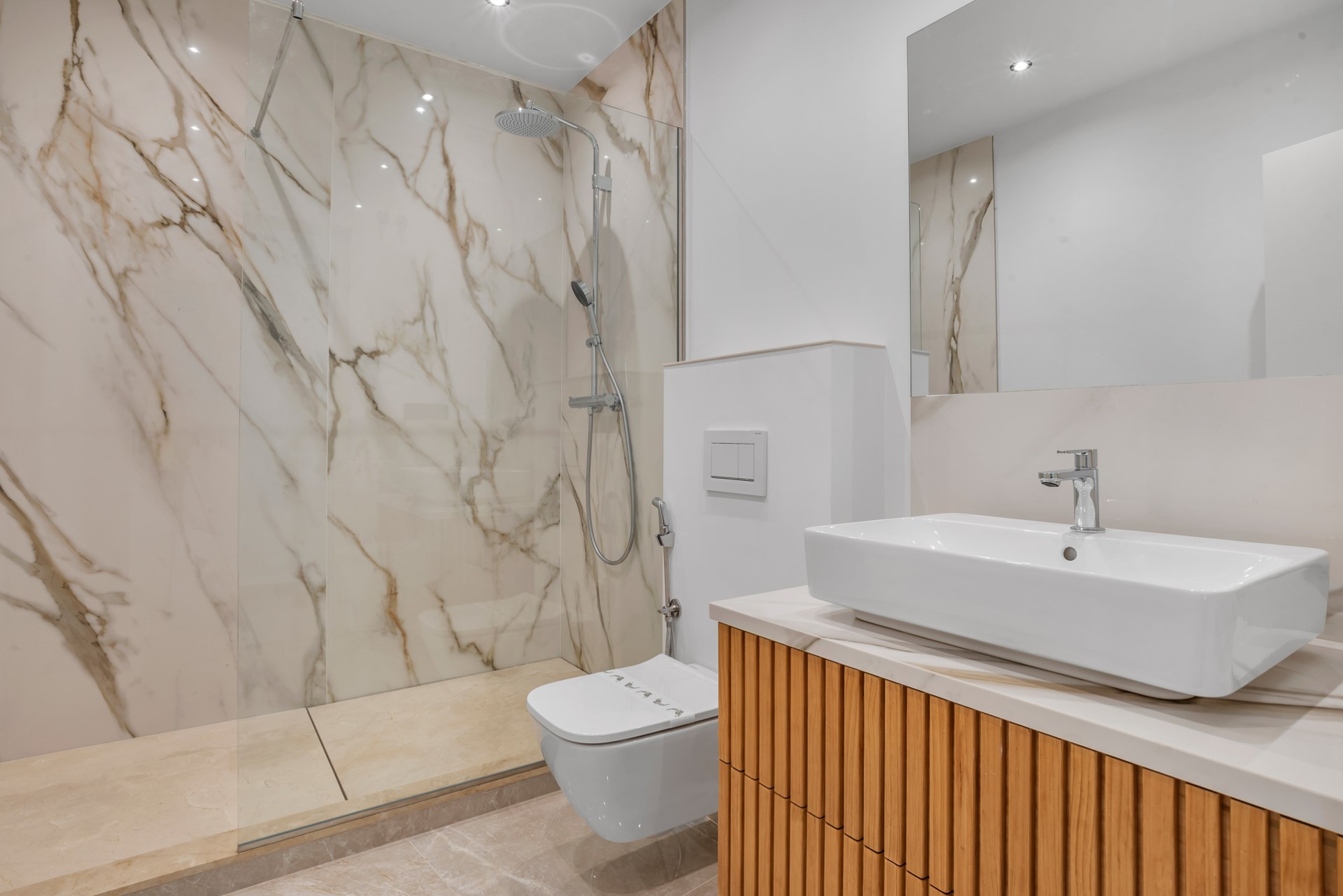 Renovated 5-bedroom luxury villa in El Madroñal