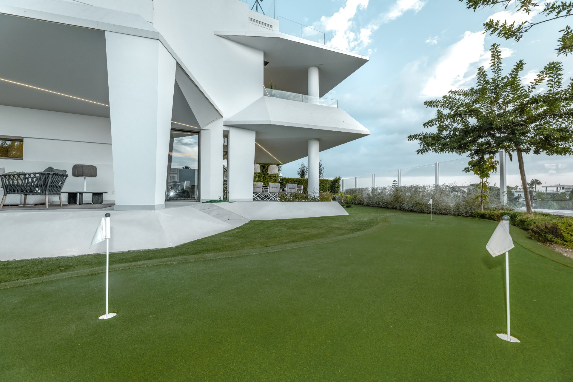 Luxury modern-architecture semi-detached villa in Nueva Andalucía