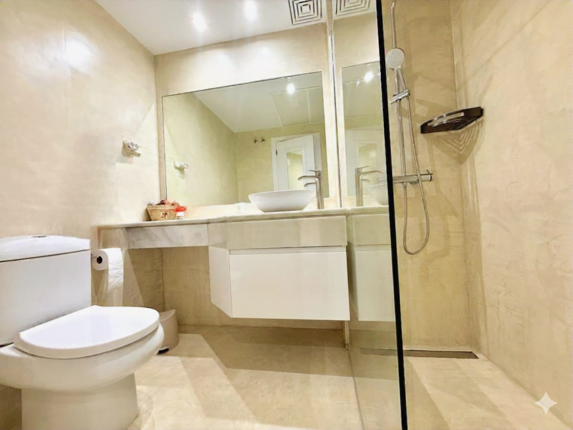 2 bedroom apartment in Tembo Banus, Puerto Banus