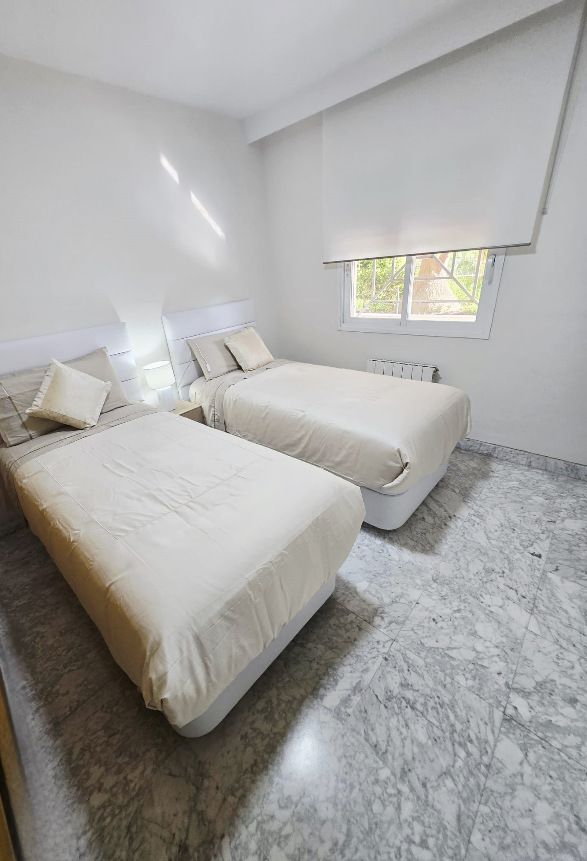 3 bedroom east facing corner apartment with a private terrace in Tembo Banús, Puerto Banús.
