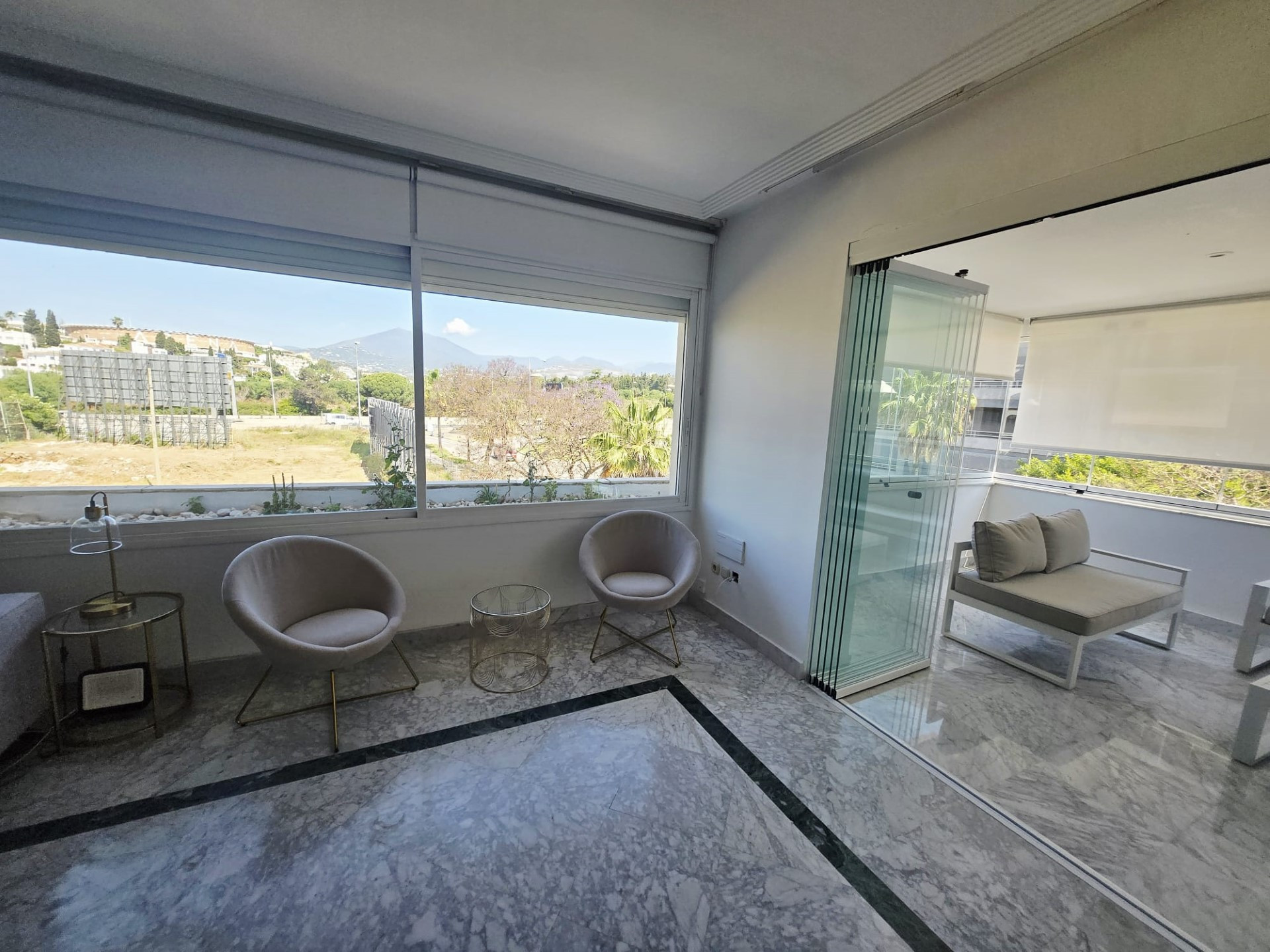 3 bedroom east facing corner apartment with a private terrace in Tembo Banús, Puerto Banús.