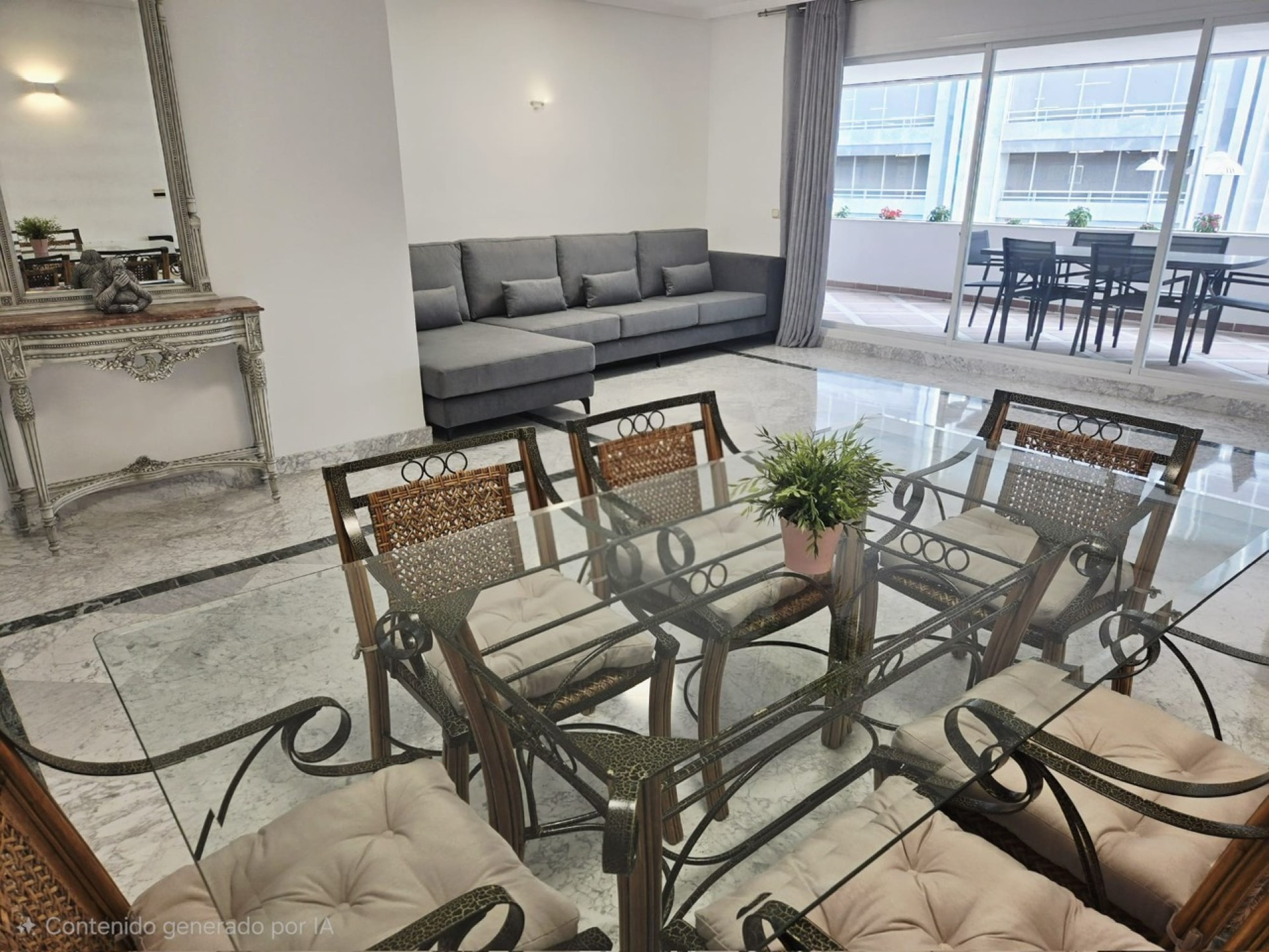 3 bedroom very spacious east facing apartment, in Tembo Banús, Puerto Banús