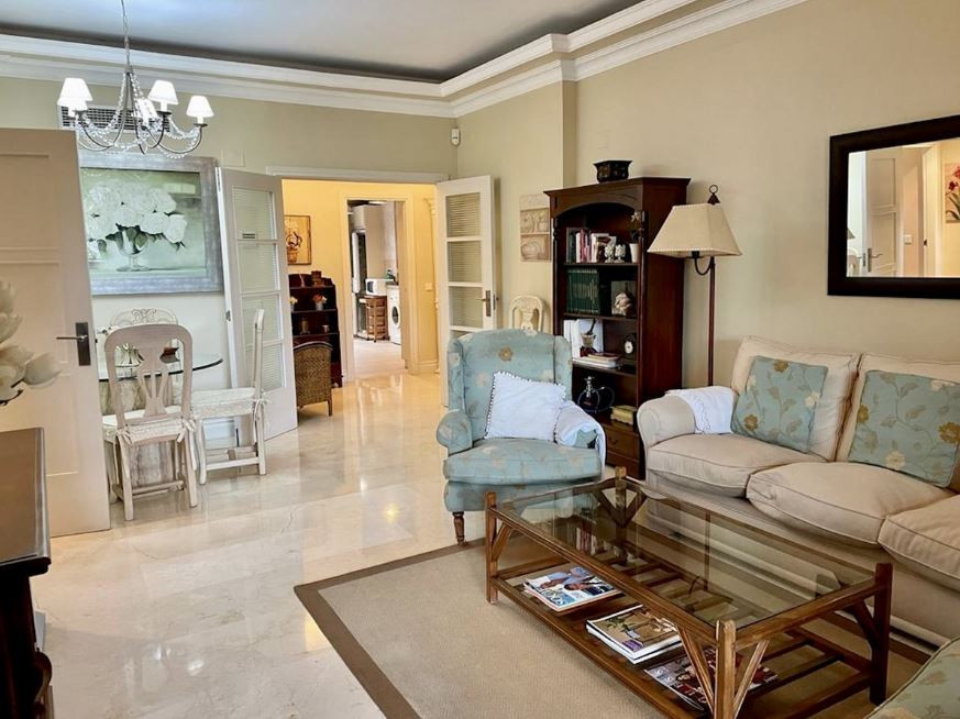 Ground Floor Apartment for sale in Marbella, 