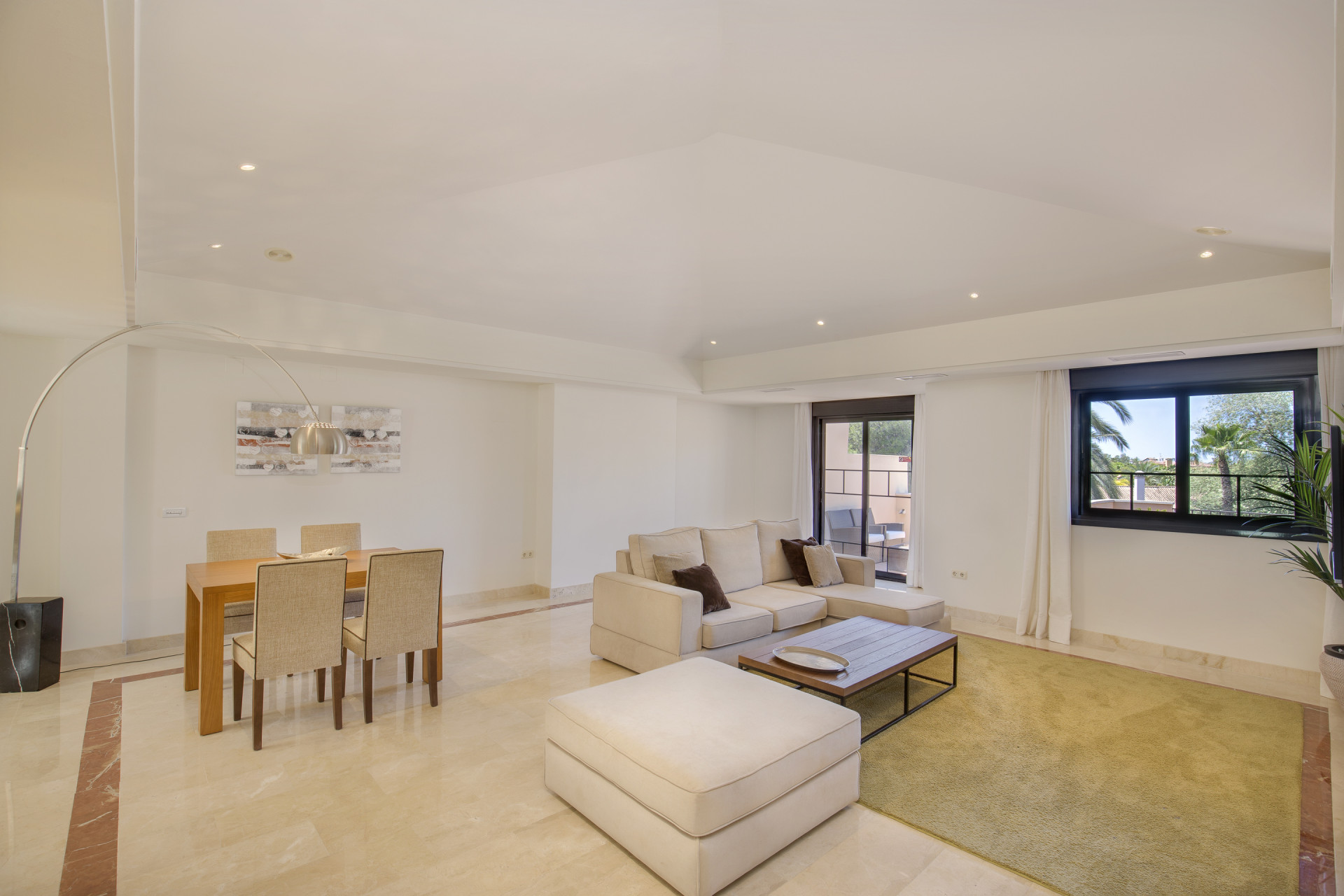 Apartment for sale in Marbella, 