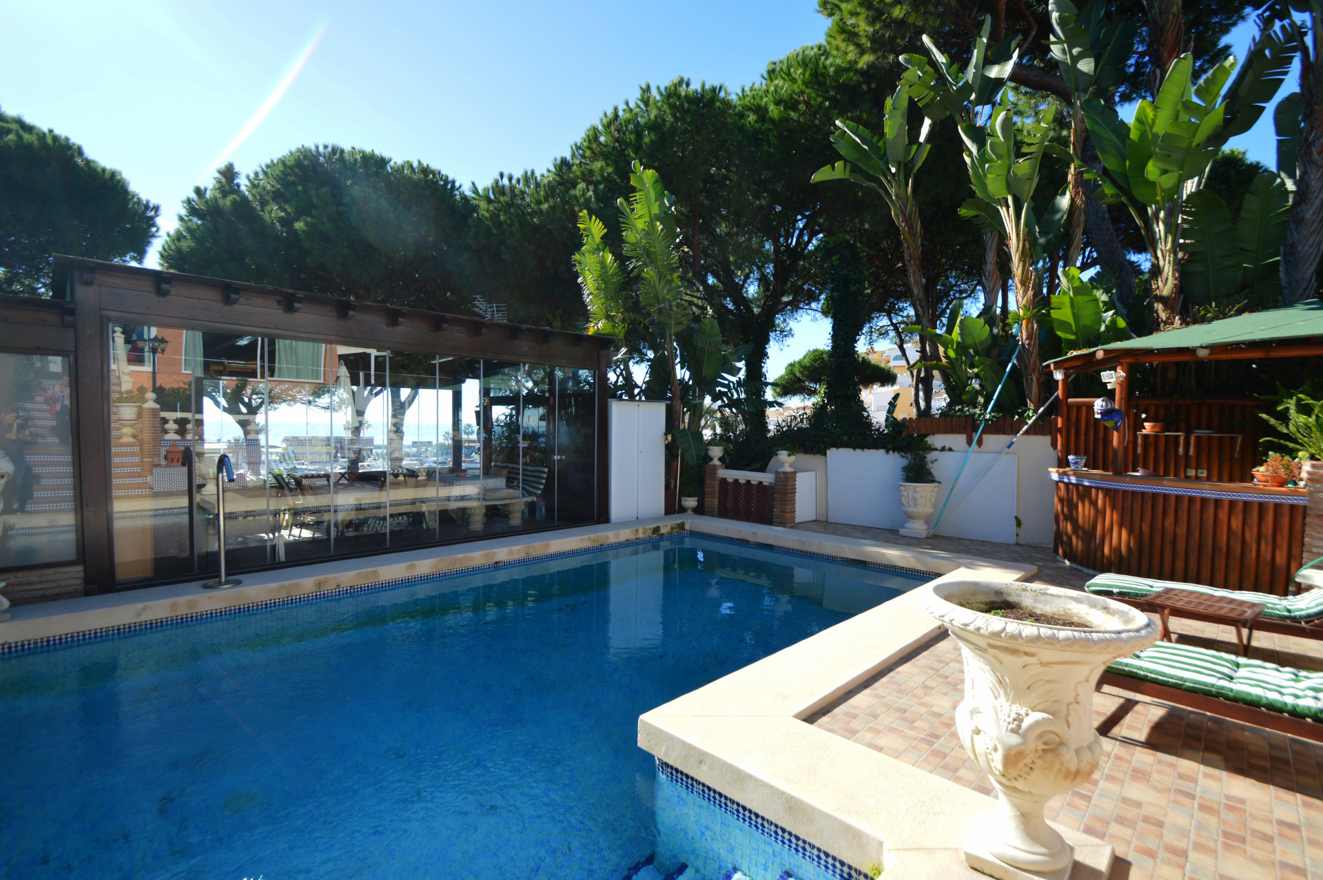 Villa for sale in Marbella, 