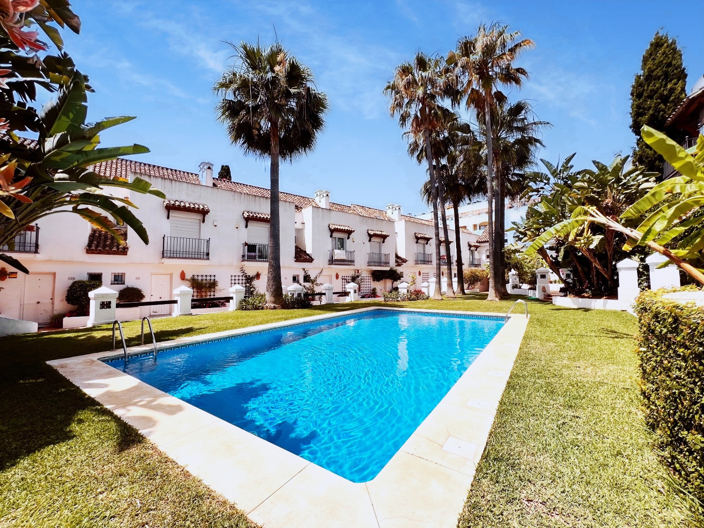 Semi Detached House for sale in Marbella, 
