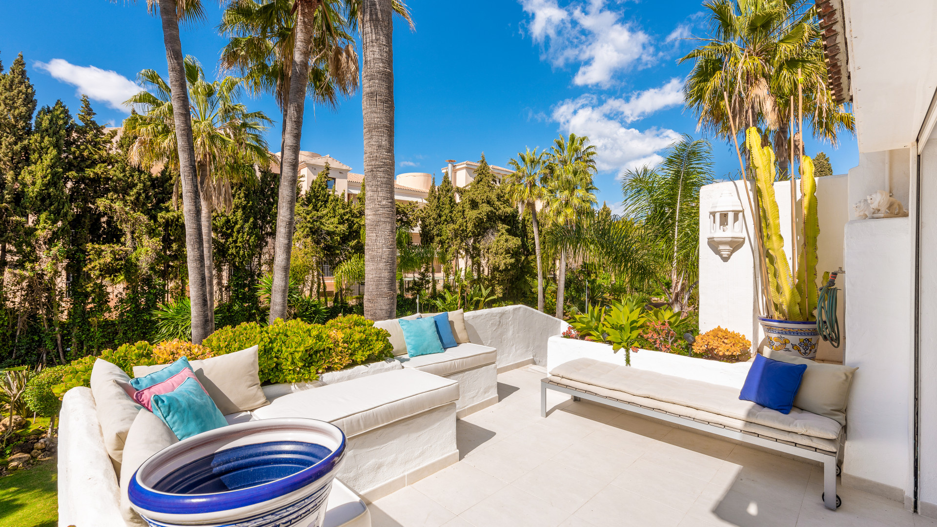 Triplex for sale in Marbella, 