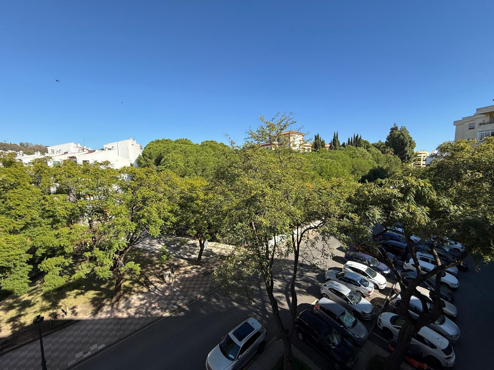 Apartment in Estepona - Image 3