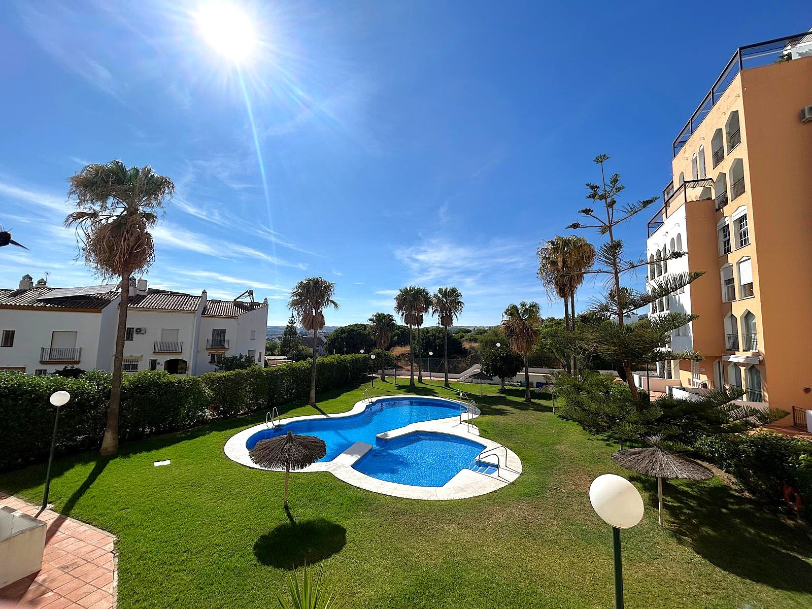Apartment in Estepona - view 1