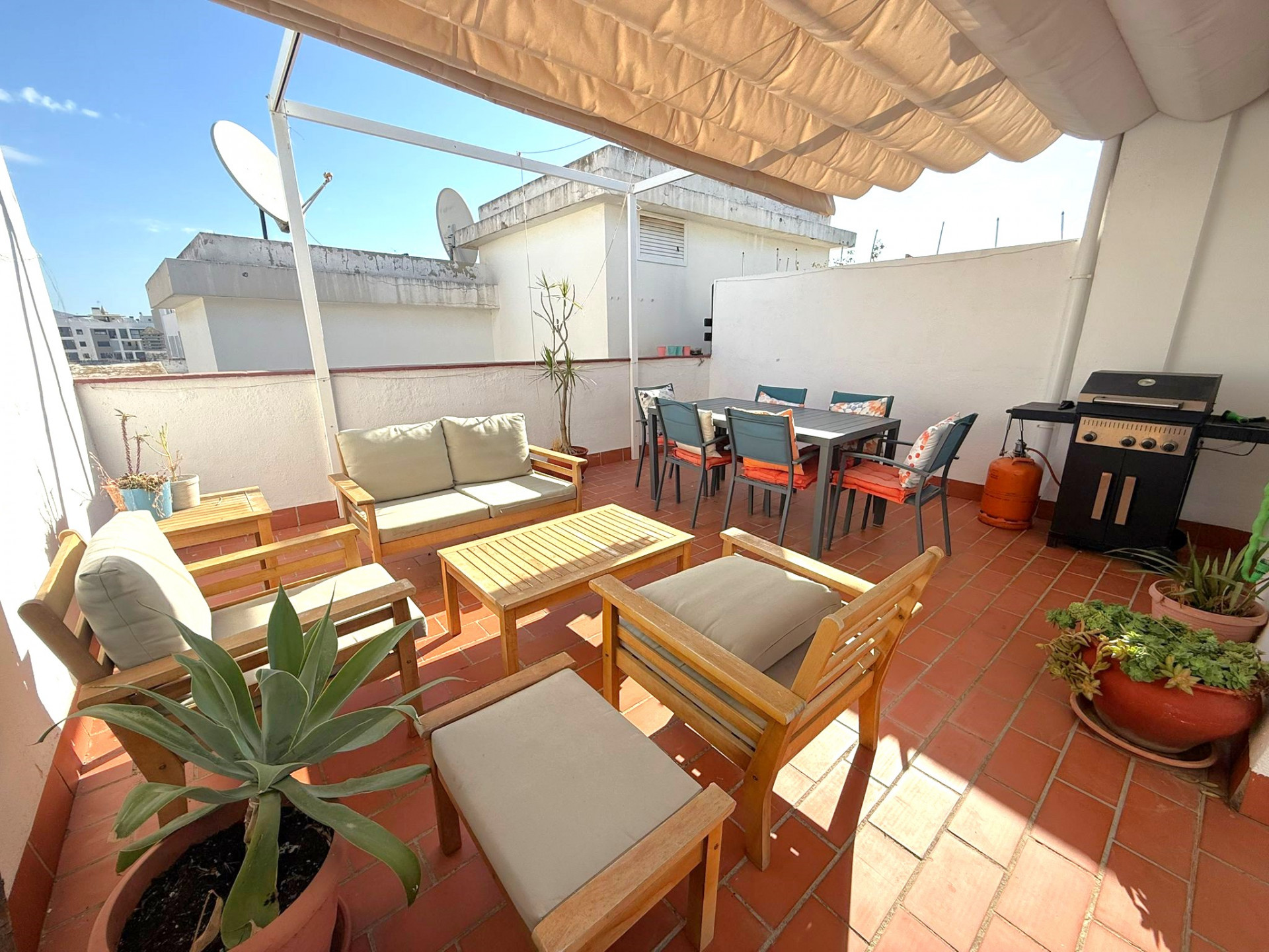 House in Estepona - view 1