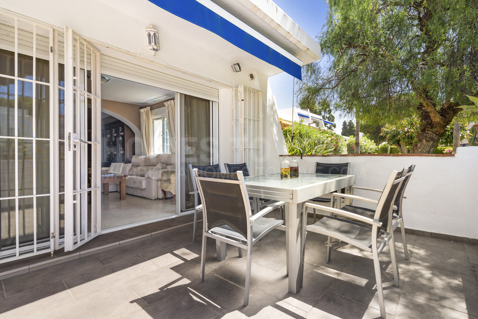 WALKING DISTANCE PUERTO BANUS