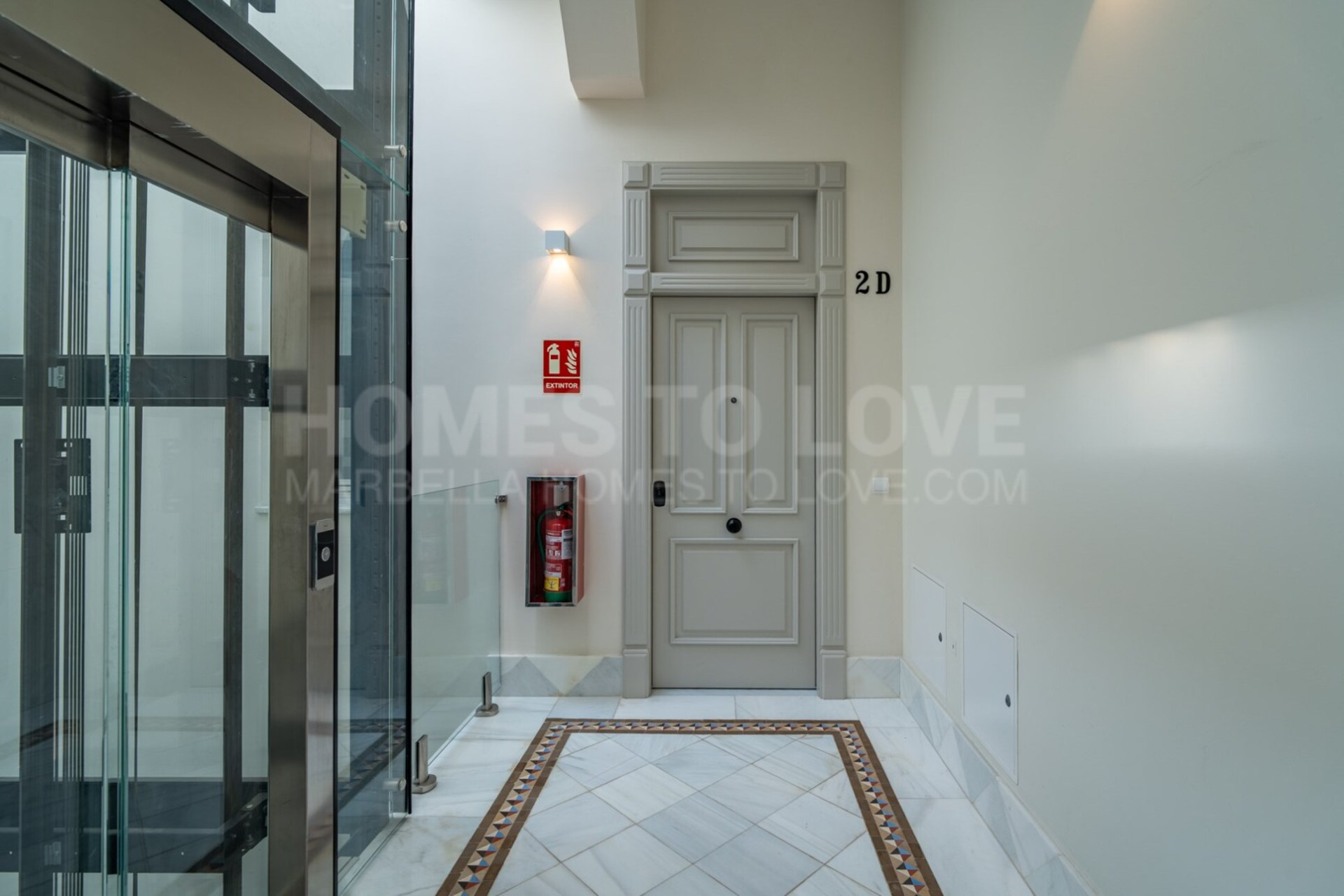 Дуплекс на продажу в El Limonar, Malaga - Este