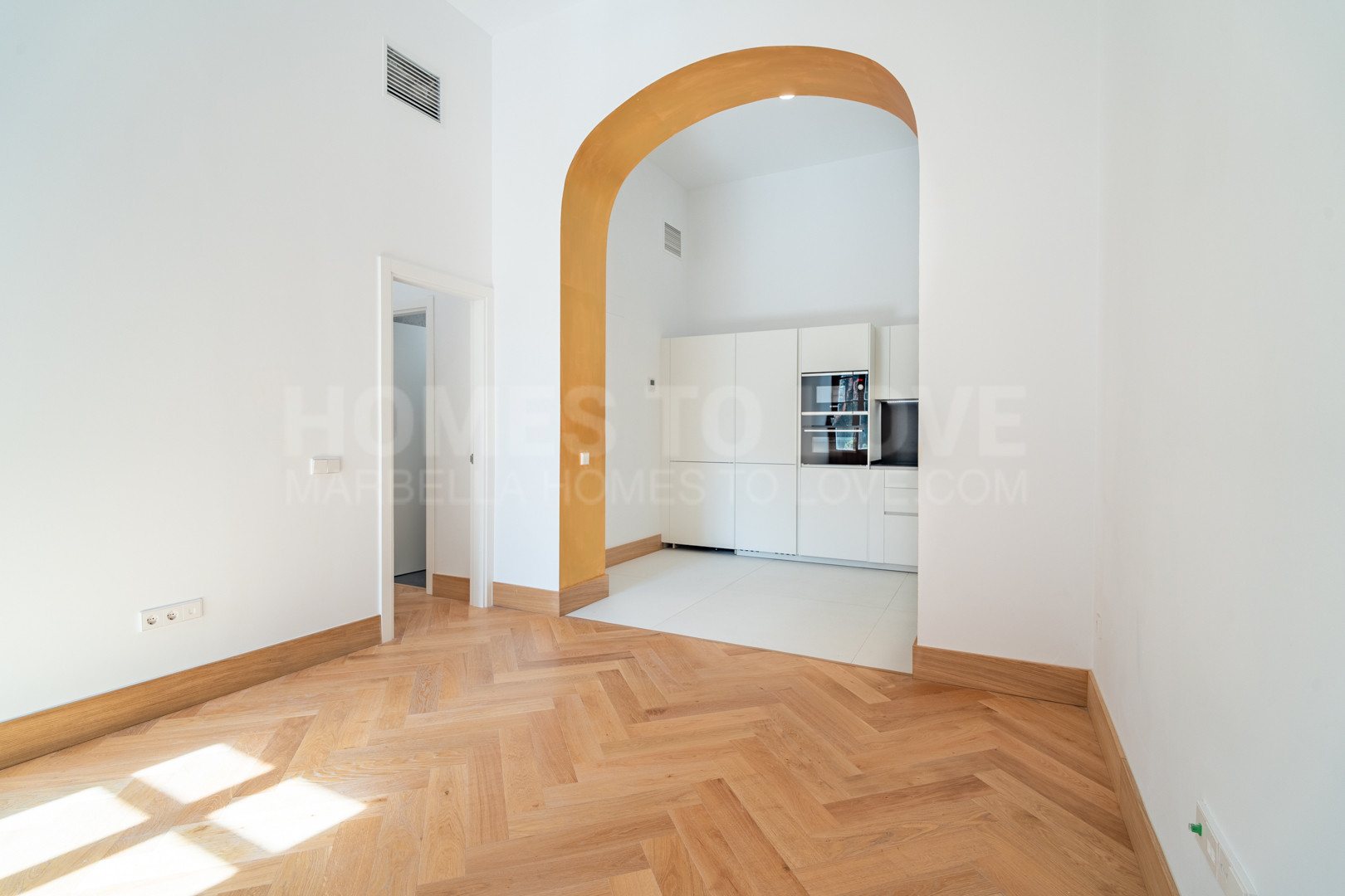 Апартамент на продажу в Monte Sancha, Malaga - Centro