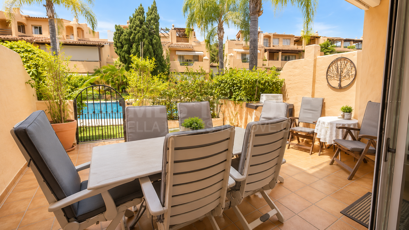 Exclusive Corner Townhouse in Oasis de Nagüeles – Marbella’s Prestigious Golden Mile
