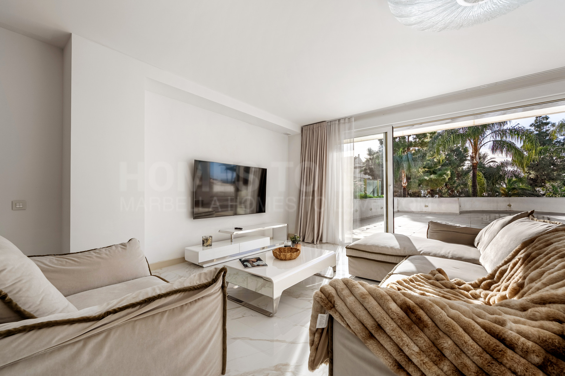 MagnÃfico apartamento moderno - primera lÃnea de playa - Puerto Banús