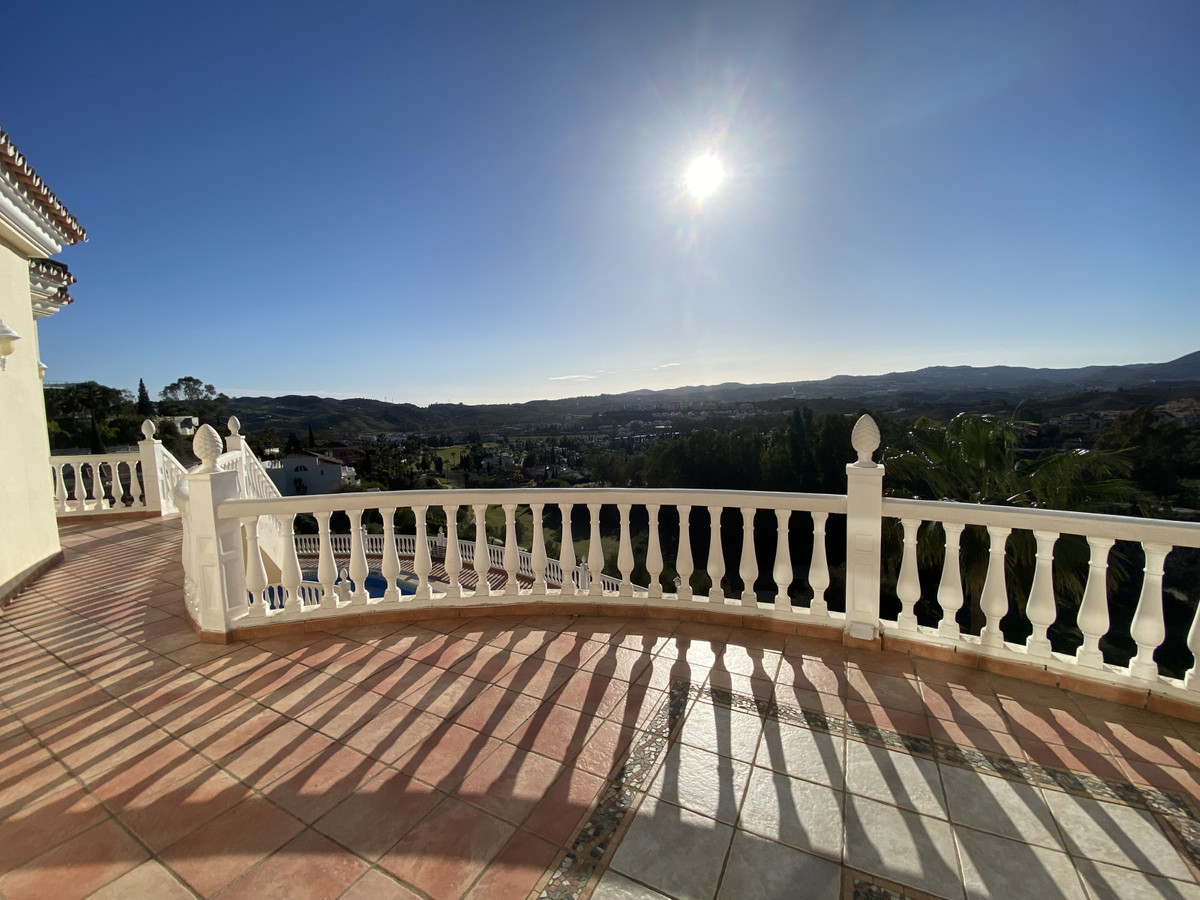 Villa in La Cala De Mijas - Image 4