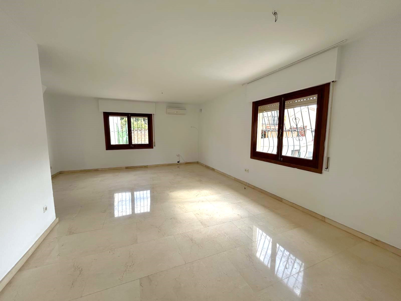 Villa in La Cala De Mijas - Image 2