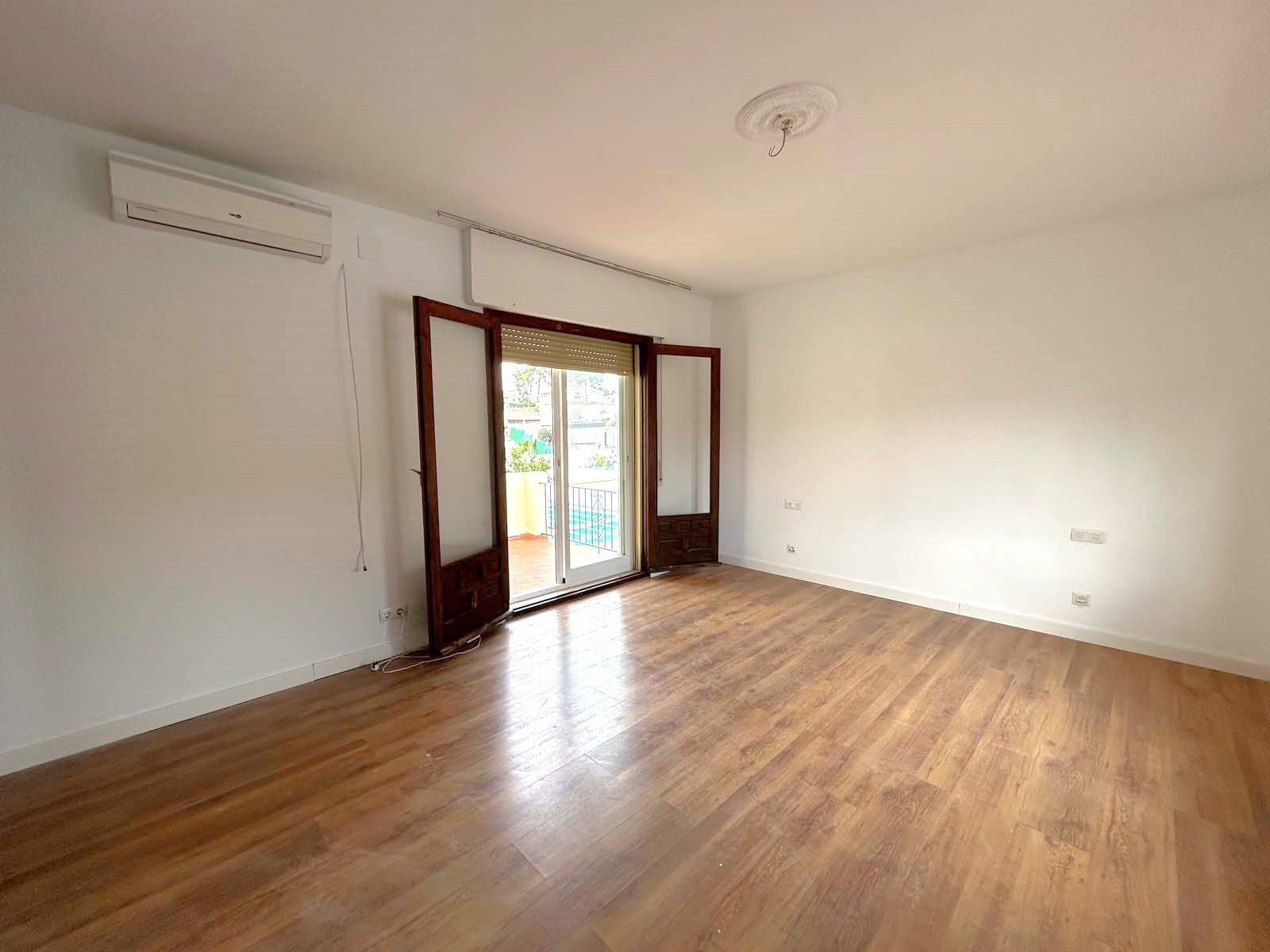 Villa in La Cala De Mijas - Image 4