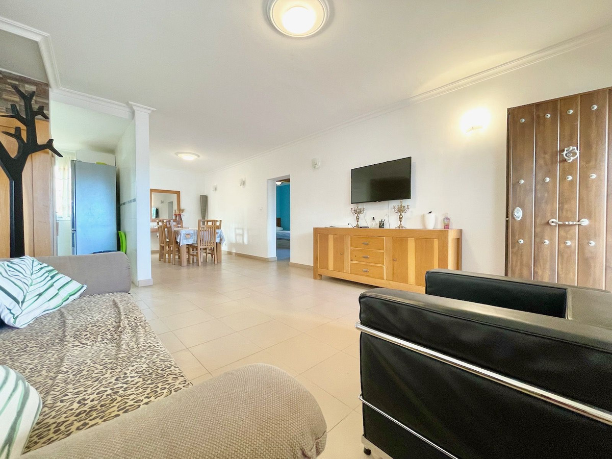 Villa in Fuengirola - Image 4