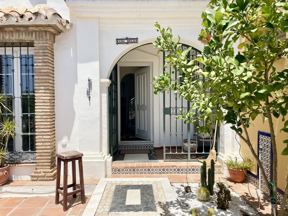 House in La Cala De Mijas - Image 4