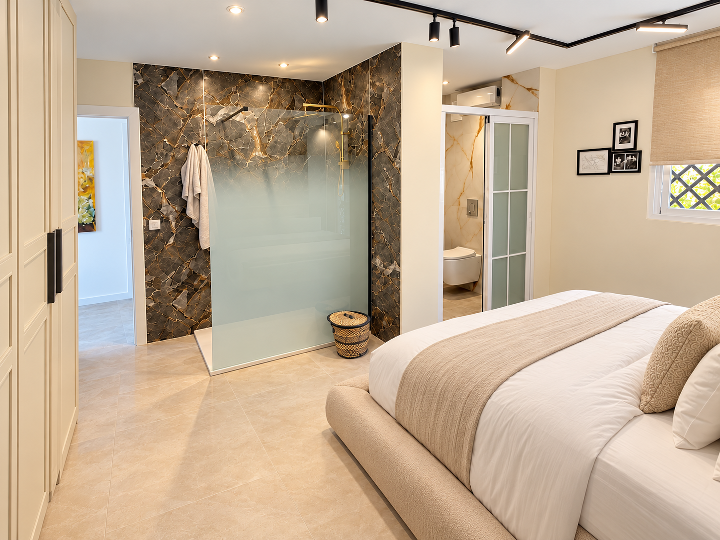 Stunning 3-Bedroom Home with 60m² Terrace in Riviera del Sol