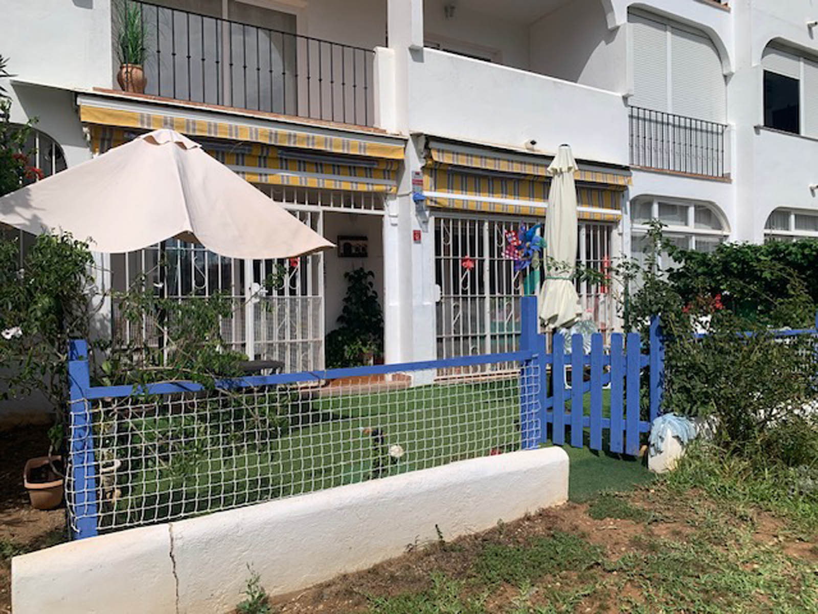 Garden apartment, a few steps from the beach in Calypso, Calahonda