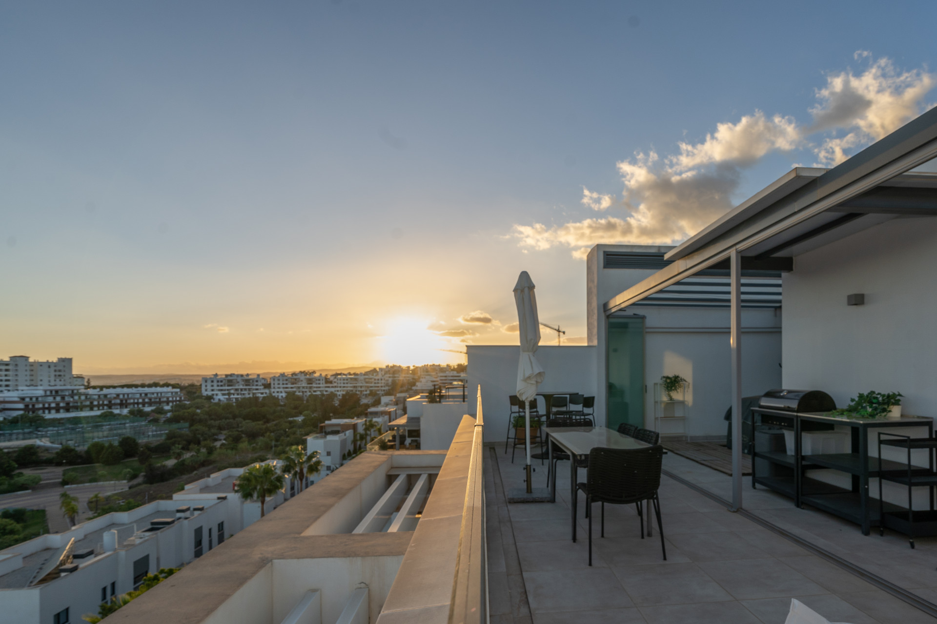 House in Estepona - Image 4