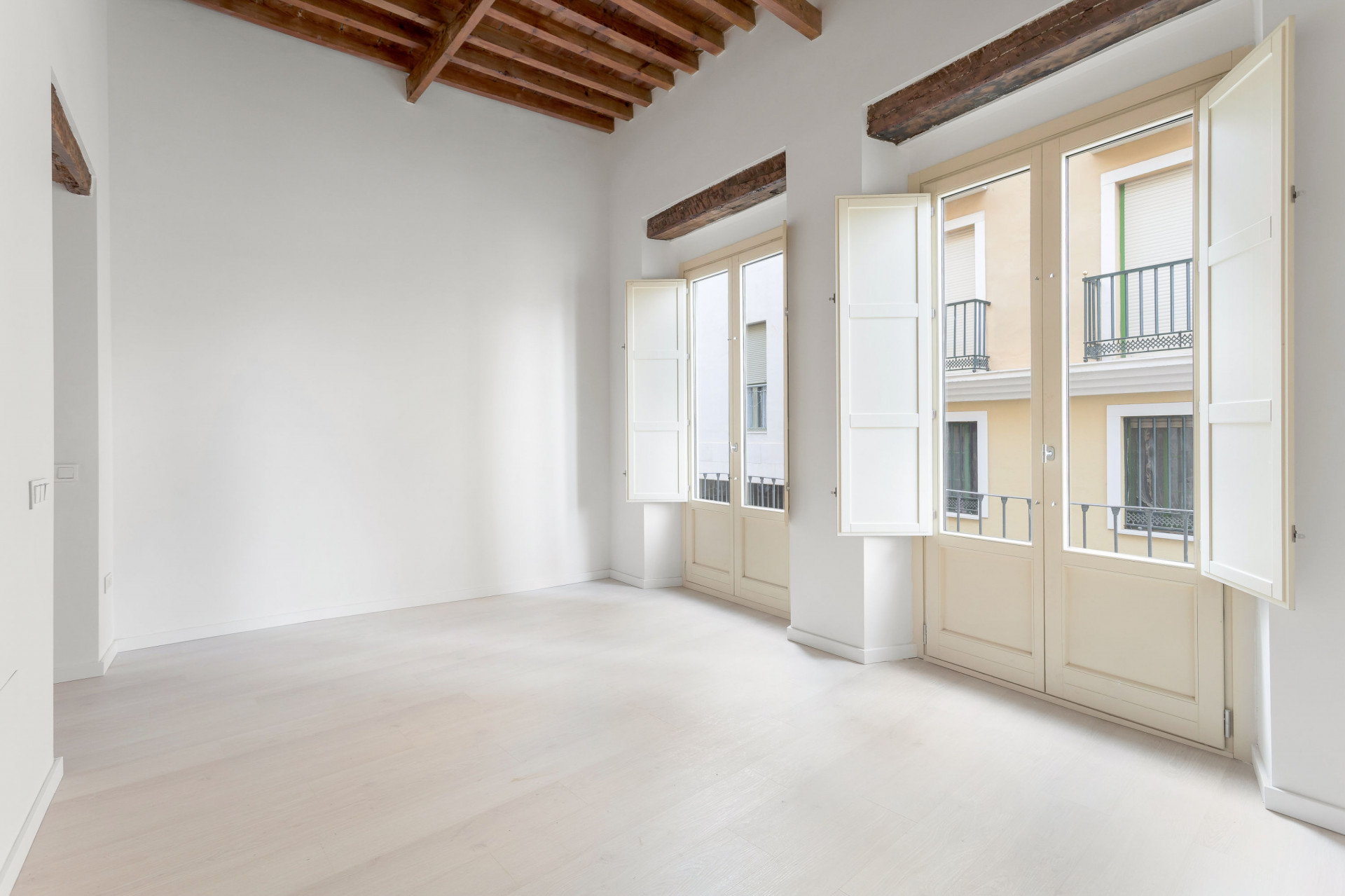 Apartment in Malaga - Image 4