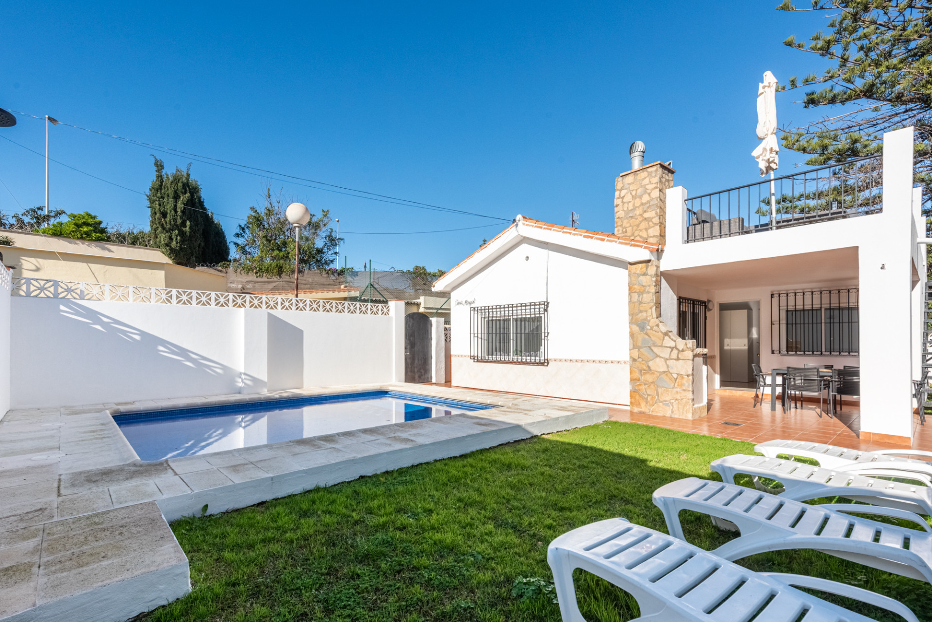 Villa in Fuengirola - view 1