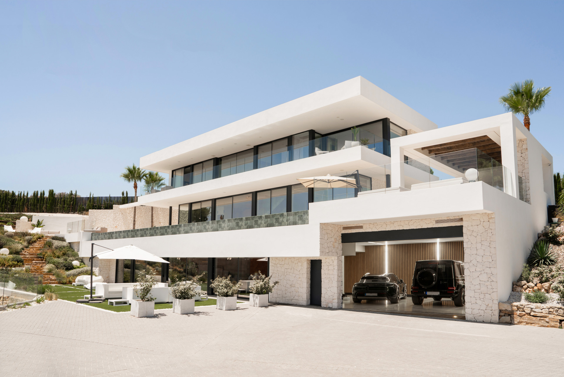 Architectural Masterpiece with Panoramic Views in Monte Mayor, Benahavís