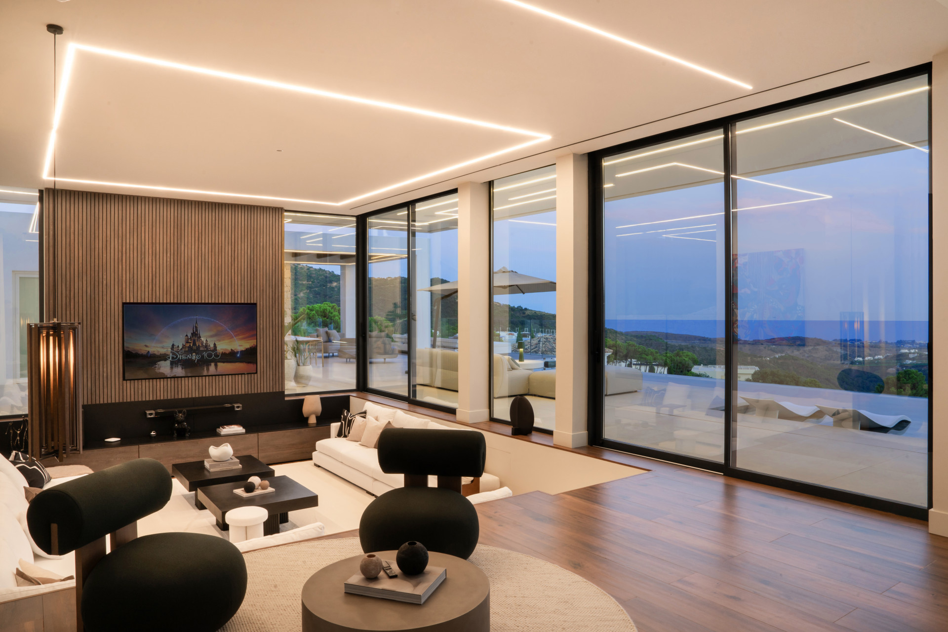 Architectural Masterpiece with Panoramic Views in Monte Mayor, Benahavís