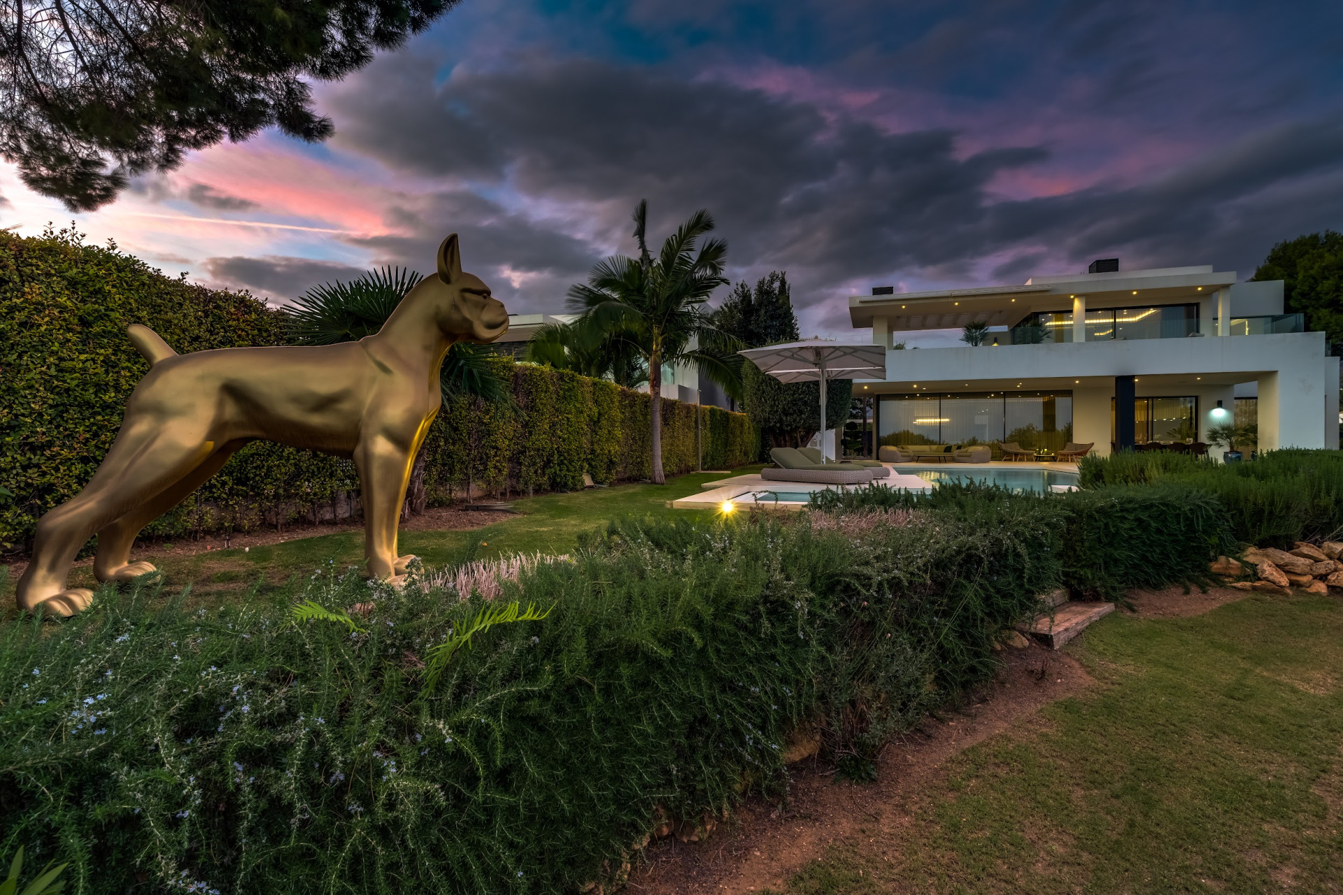 LAS LOMAS DEL MARBELLA CLUB, MARBELLA GOLDEN MILE