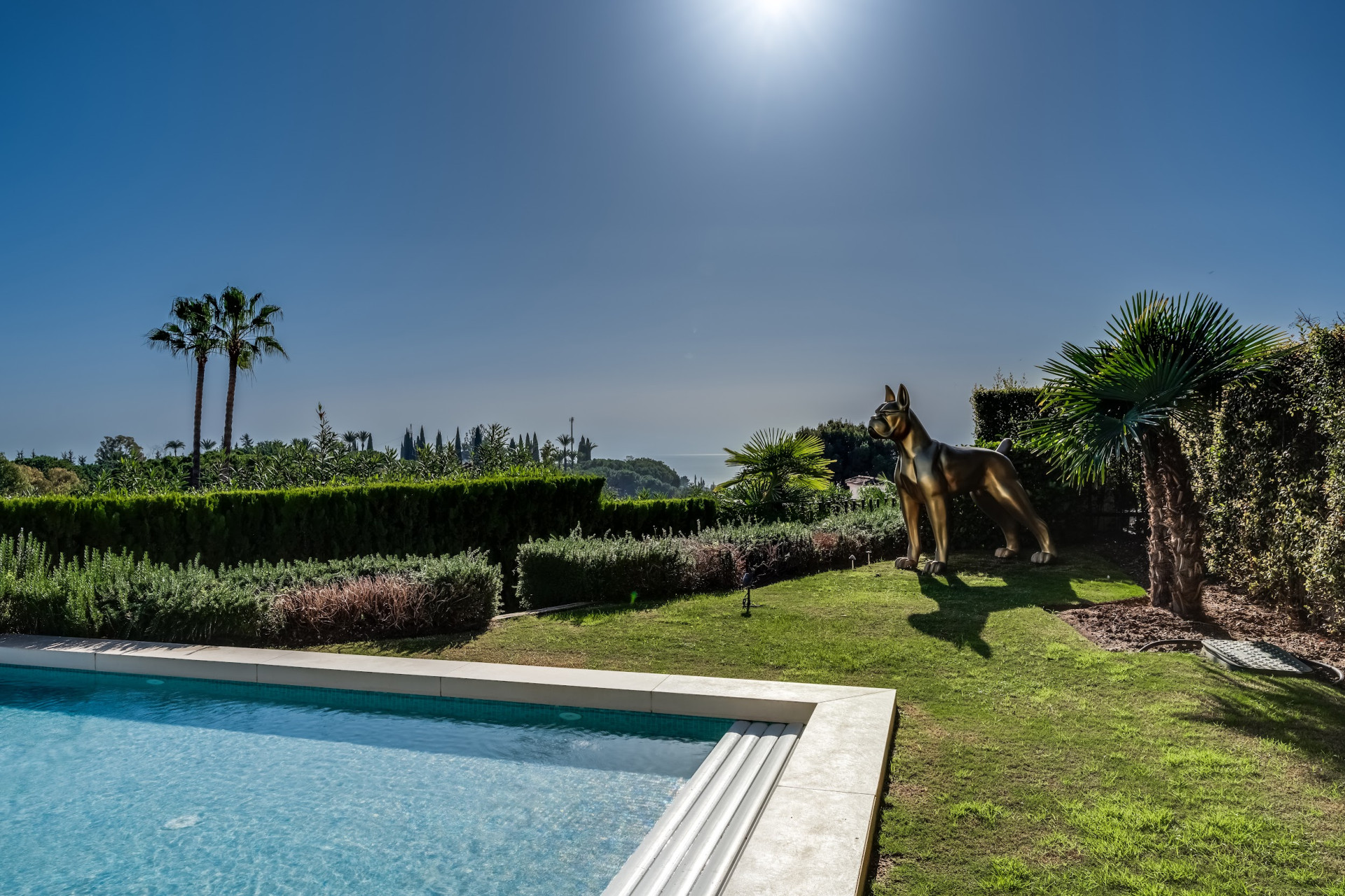 LAS LOMAS DEL MARBELLA CLUB, MARBELLA GOLDEN MILE