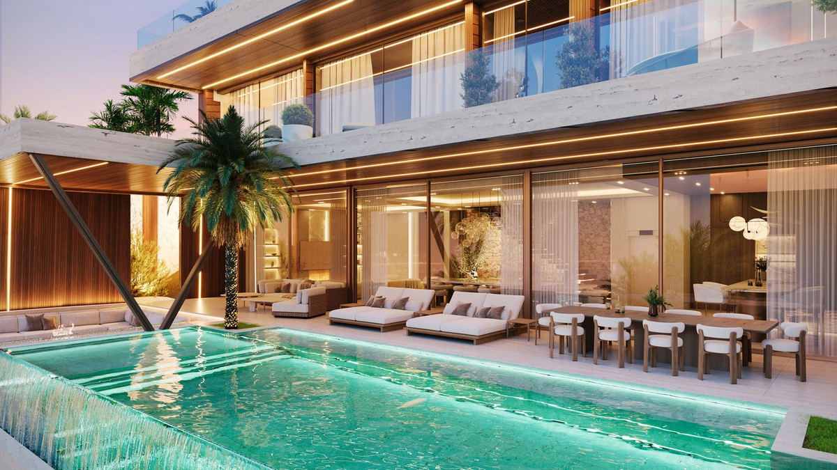 5 BEDROOM VILLA ALTOS DE LOS MONTEROS, MÁLAGA