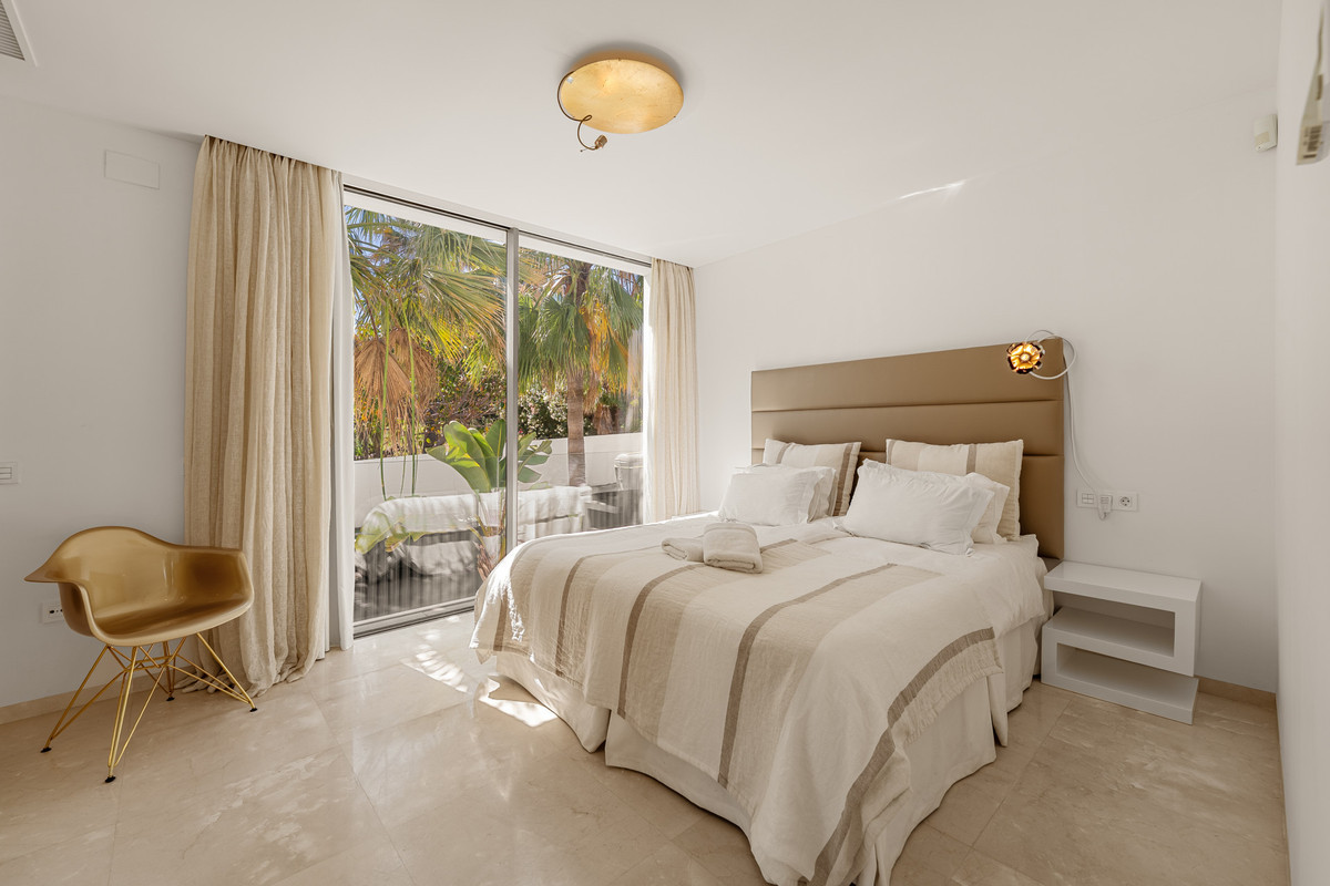 7 BEDROOM VILLA NUEVA ANDALUCÍA, MÁLAGA