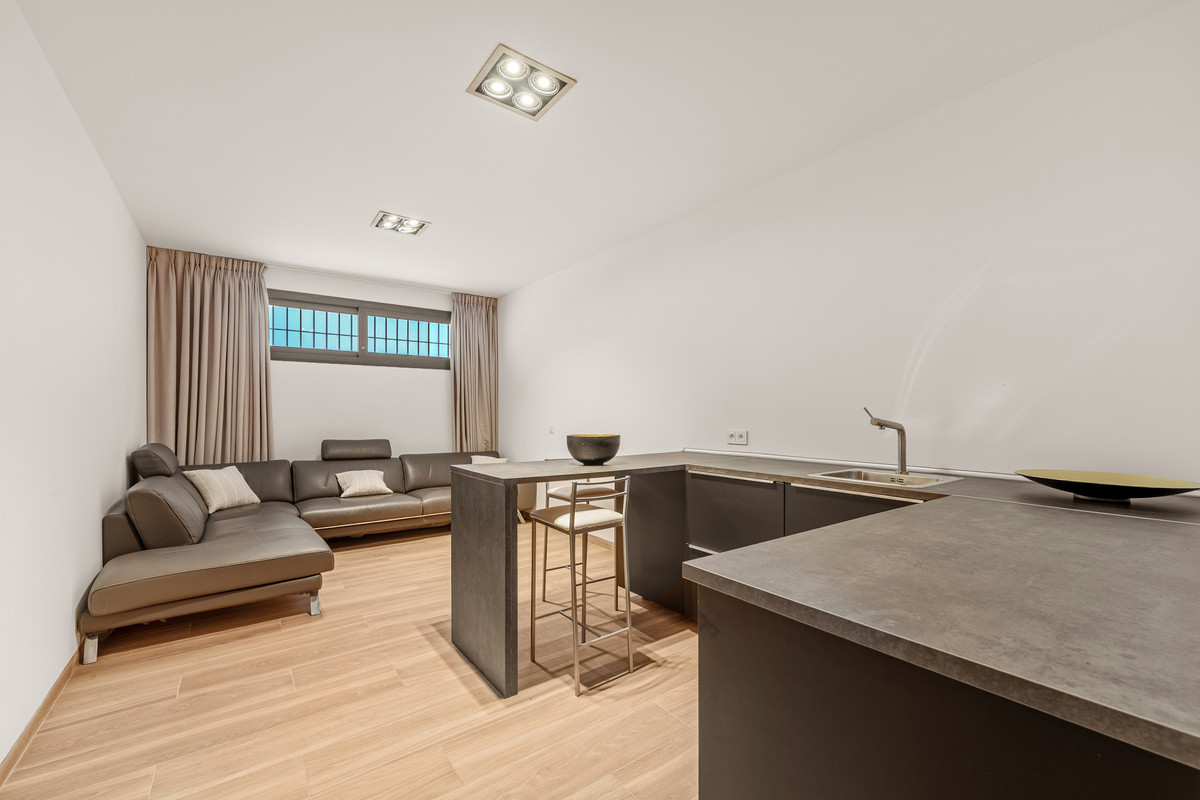 7 BEDROOM VILLA NUEVA ANDALUCÍA, MÁLAGA