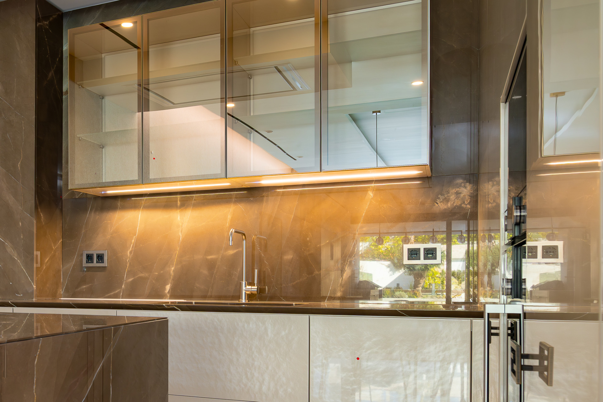 Stunning 4-Bedroom Ground Floor Apartment in Epic Phase