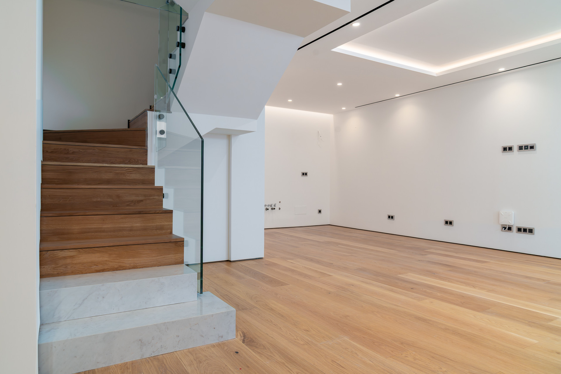 Stunning 4-Bedroom Ground Floor Apartment in Epic Phase