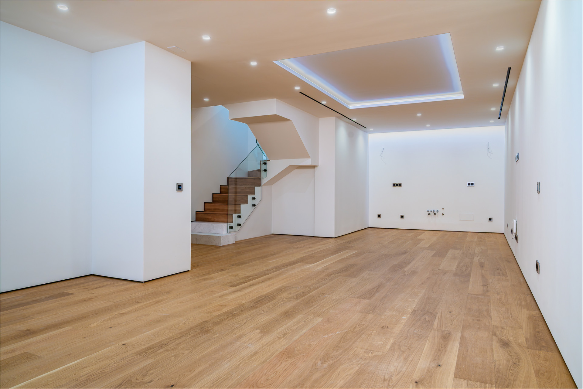 Stunning 4-Bedroom Ground Floor Apartment in Epic Phase